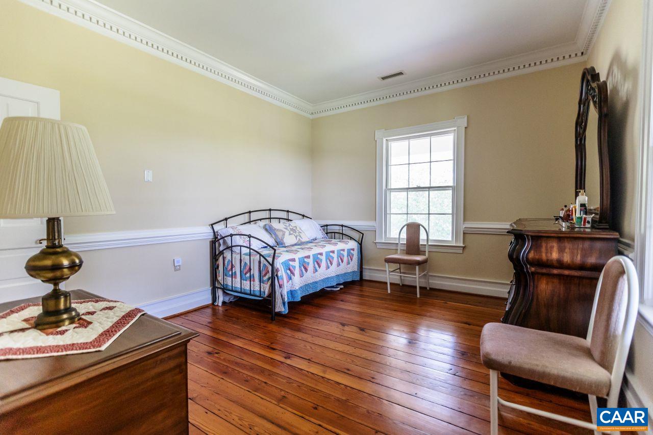 1024 SUNSET DR, AMHERST, Virginia 24521, 4 Bedrooms Bedrooms, ,4 BathroomsBathrooms,Residential,14,1024 SUNSET DR,681791 MLS # 681791 1024 SUNSET DR, AMHERST, Virginia 24521, 4 Bedrooms Bedrooms, ,4 BathroomsBathrooms,Residential,14,1024 SUNSET DR,681791 MLS # 681791