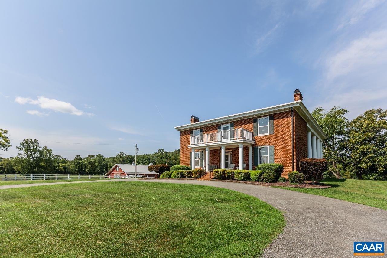 1024 SUNSET DR, AMHERST, Virginia 24521, 4 Bedrooms Bedrooms, ,4 BathroomsBathrooms,Residential,14,1024 SUNSET DR,681791 MLS # 681791 1024 SUNSET DR, AMHERST, Virginia 24521, 4 Bedrooms Bedrooms, ,4 BathroomsBathrooms,Residential,14,1024 SUNSET DR,681791 MLS # 681791