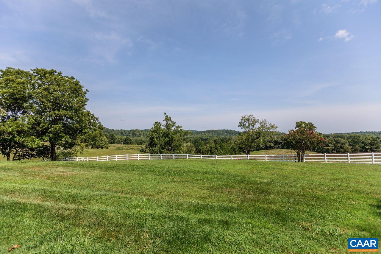 1024 SUNSET DR, AMHERST, Virginia 24521, 4 Bedrooms Bedrooms, ,4 BathroomsBathrooms,Residential,14,1024 SUNSET DR,681791 MLS # 681791 1024 SUNSET DR, AMHERST, Virginia 24521, 4 Bedrooms Bedrooms, ,4 BathroomsBathrooms,Residential,14,1024 SUNSET DR,681791 MLS # 681791