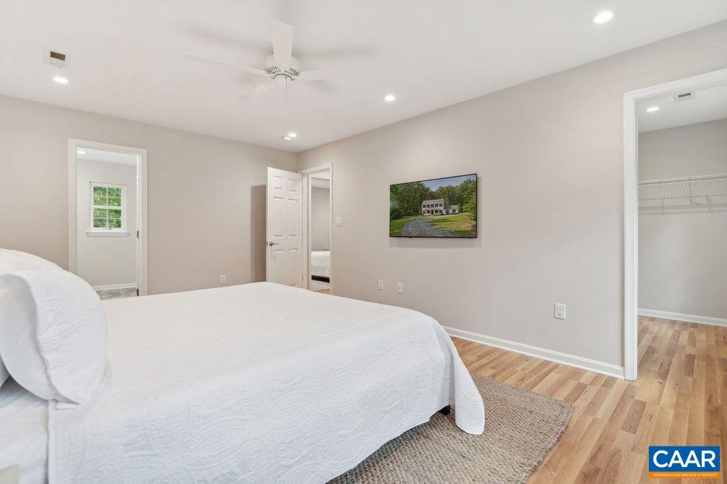 6414 JEFFERSON MILL RD, SCOTTSVILLE, Virginia 24590, 5 Bedrooms Bedrooms, ,3 BathroomsBathrooms,Residential,14,6414 JEFFERSON MILL RD,682081 MLS # 682081 6414 JEFFERSON MILL RD, SCOTTSVILLE, Virginia 24590, 5 Bedrooms Bedrooms, ,3 BathroomsBathrooms,Residential,14,6414 JEFFERSON MILL RD,682081 MLS # 682081