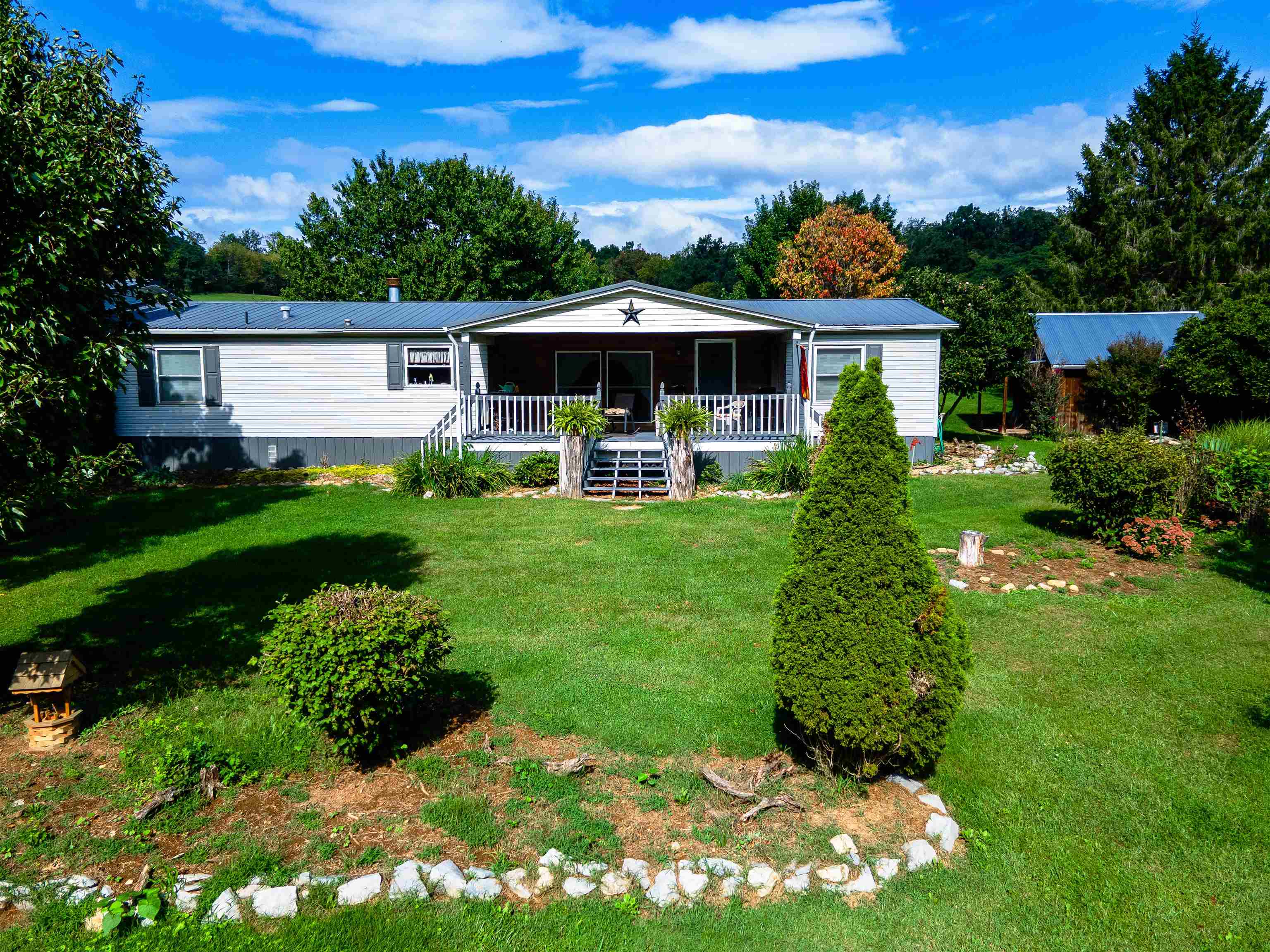 5904 SPRING HILL RD, BRIDGEWATER, Virginia 22812, 3 Bedrooms Bedrooms, ,2 BathroomsBathrooms,Residential,14,5904 SPRING HILL RD,682109 MLS # 682109