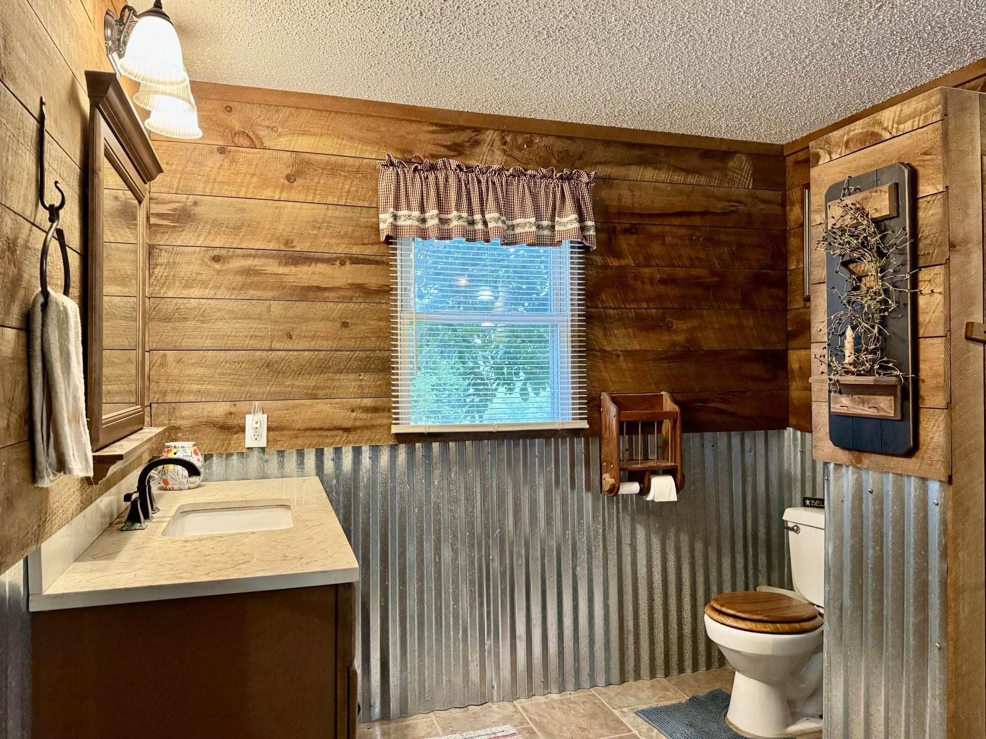 5904 SPRING HILL RD, BRIDGEWATER, Virginia 22812, 3 Bedrooms Bedrooms, ,2 BathroomsBathrooms,Residential,14,5904 SPRING HILL RD,682109 MLS # 682109