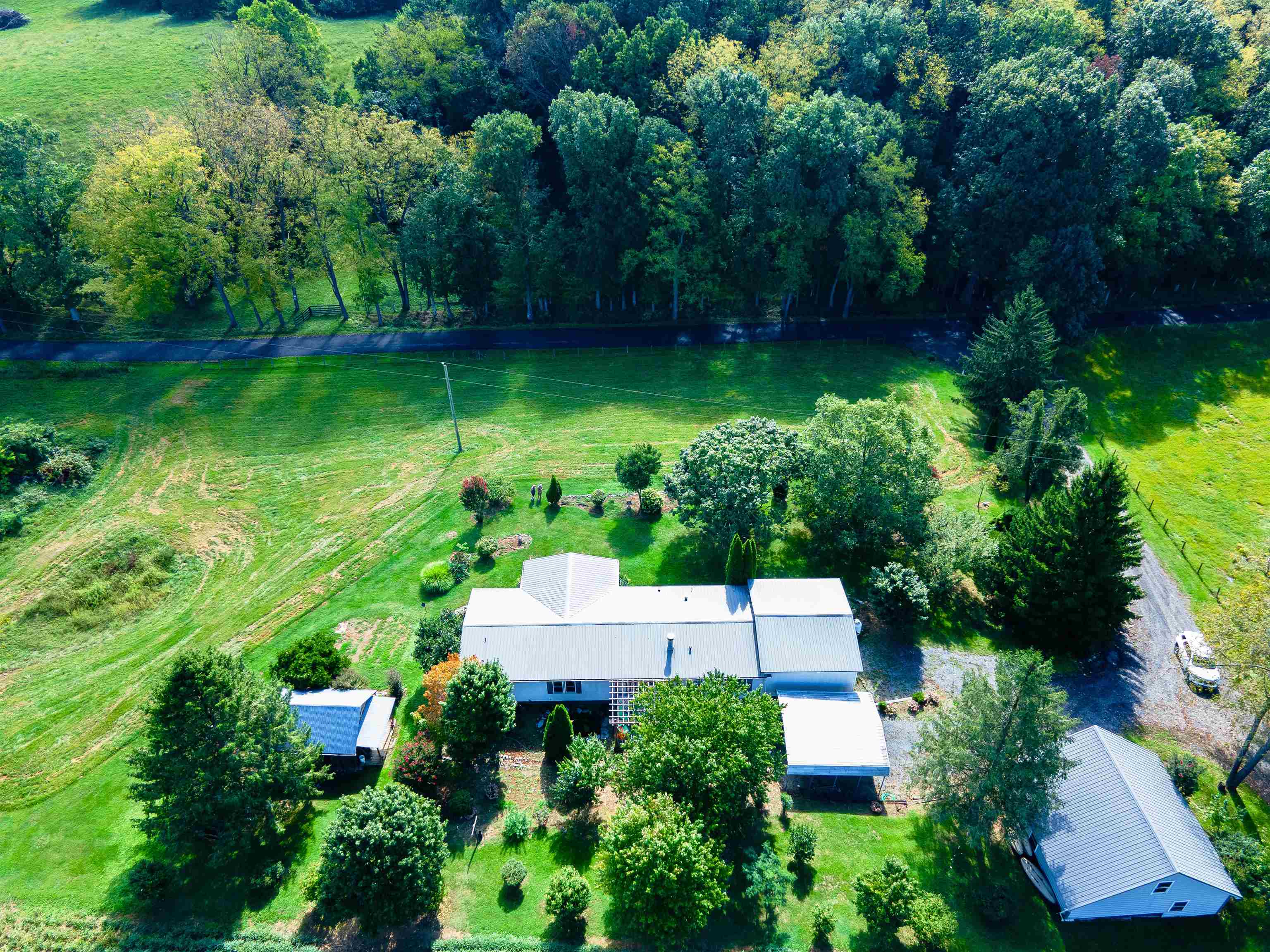 5904 SPRING HILL RD, BRIDGEWATER, Virginia 22812, 3 Bedrooms Bedrooms, ,2 BathroomsBathrooms,Residential,14,5904 SPRING HILL RD,682109 MLS # 682109