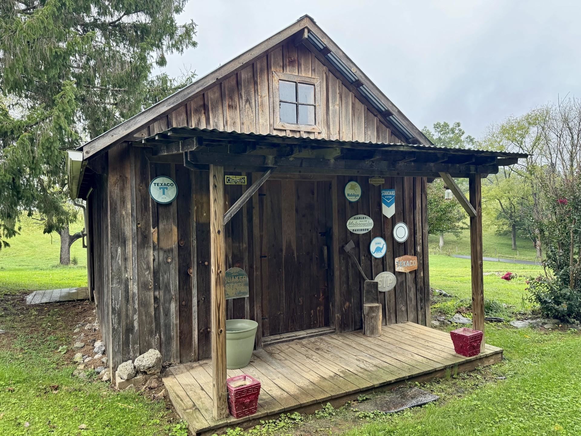 5904 SPRING HILL RD, BRIDGEWATER, Virginia 22812, 3 Bedrooms Bedrooms, ,2 BathroomsBathrooms,Residential,14,5904 SPRING HILL RD,682109 MLS # 682109
