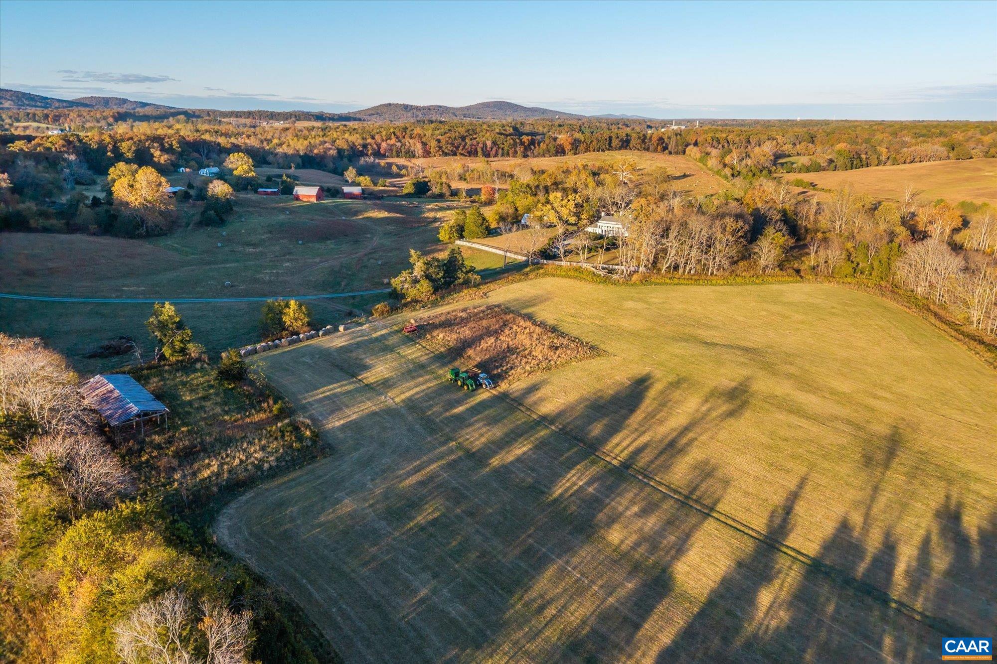 7877 MEADOWS FARM RD, GORDONSVILLE, Virginia 22942, 5 Bedrooms Bedrooms, ,3 BathroomsBathrooms,Residential,14,7877 MEADOWS FARM RD,682320 MLS # 682320 7877 MEADOWS FARM RD, GORDONSVILLE, Virginia 22942, 5 Bedrooms Bedrooms, ,3 BathroomsBathrooms,Residential,14,7877 MEADOWS FARM RD,682320 MLS # 682320
