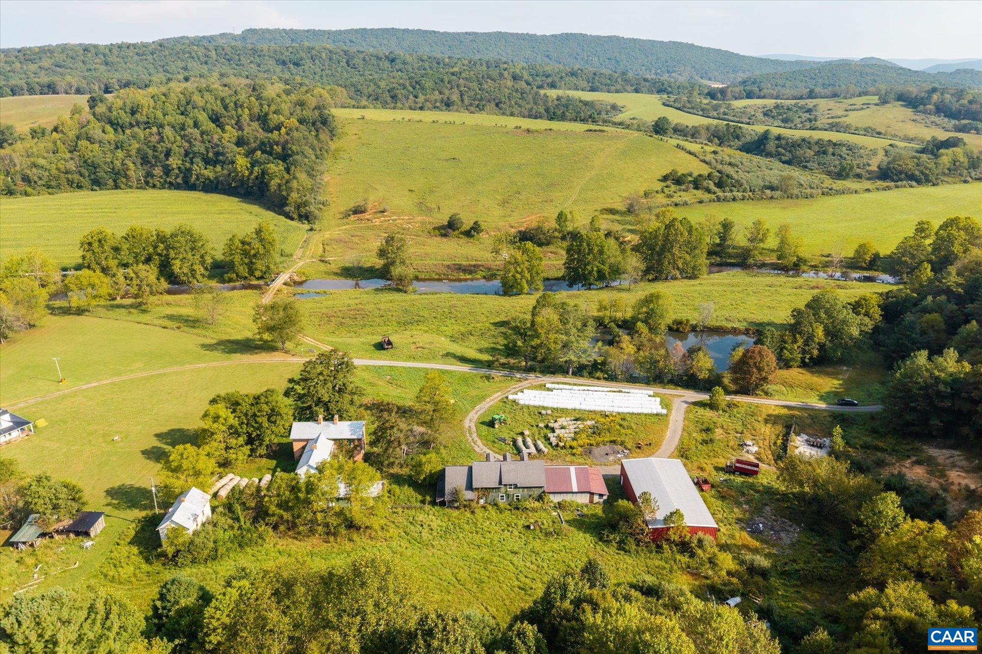 964 CRYSTAL SPRINGS DR, BLAND, Virginia 24315, 5 Bedrooms Bedrooms, ,2 BathroomsBathrooms,Residential,14,964 CRYSTAL SPRINGS DR,682373 MLS # 682373 964 CRYSTAL SPRINGS DR, BLAND, Virginia 24315, 5 Bedrooms Bedrooms, ,2 BathroomsBathrooms,Residential,14,964 CRYSTAL SPRINGS DR,682373 MLS # 682373