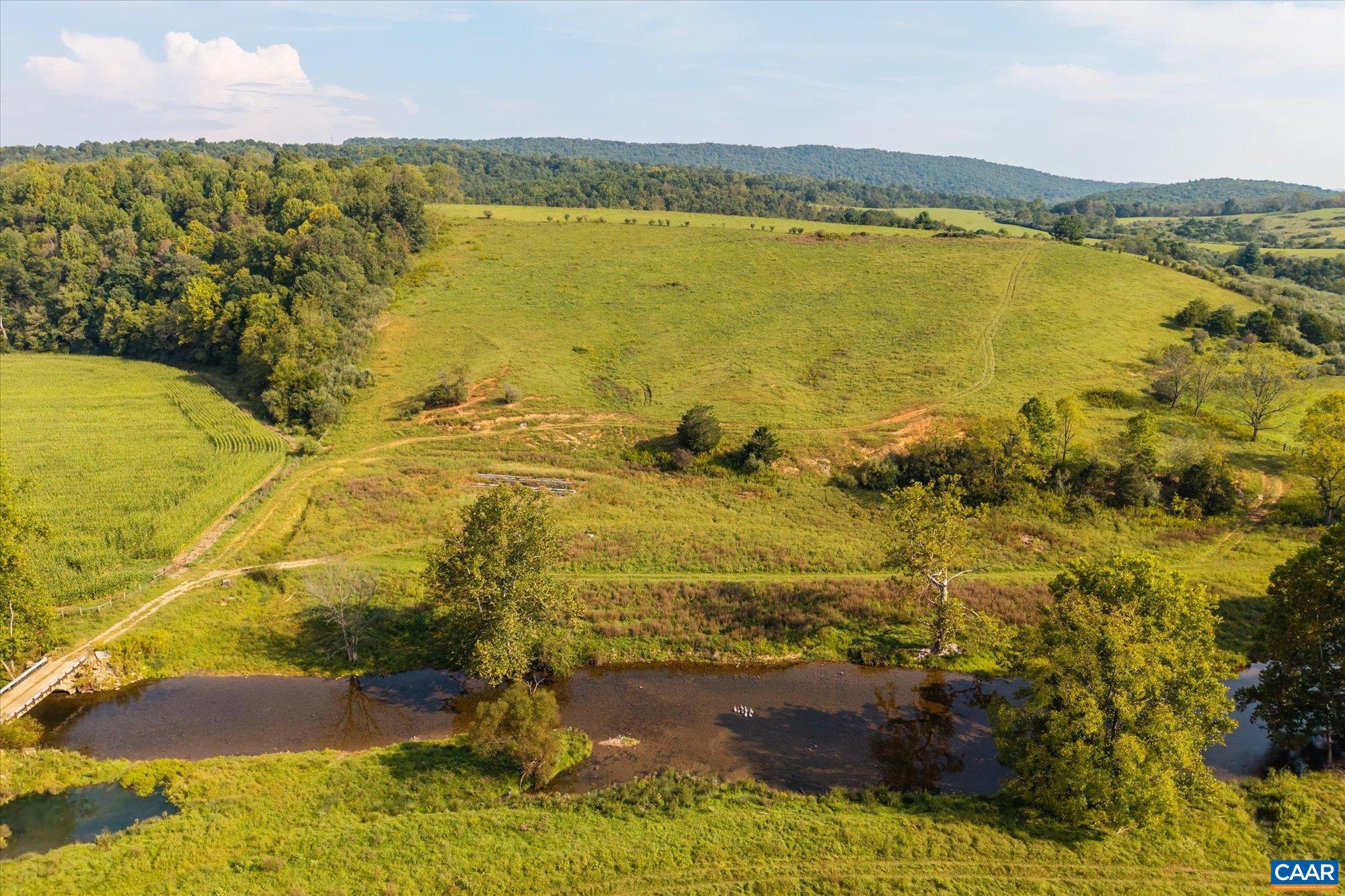 964 CRYSTAL SPRINGS DR, BLAND, Virginia 24315, 5 Bedrooms Bedrooms, ,2 BathroomsBathrooms,Residential,14,964 CRYSTAL SPRINGS DR,682373 MLS # 682373 964 CRYSTAL SPRINGS DR, BLAND, Virginia 24315, 5 Bedrooms Bedrooms, ,2 BathroomsBathrooms,Residential,14,964 CRYSTAL SPRINGS DR,682373 MLS # 682373