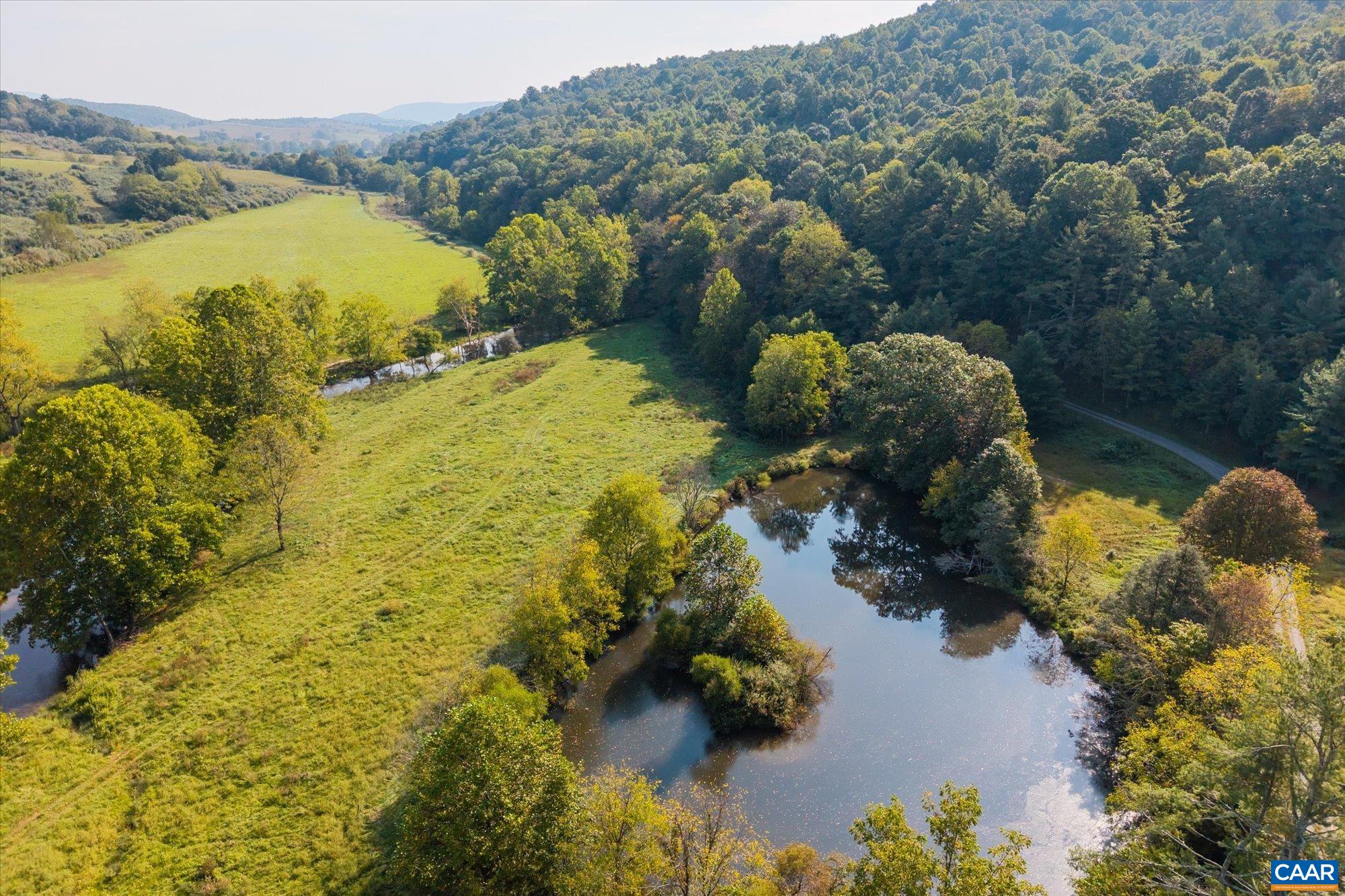 964 CRYSTAL SPRINGS DR, BLAND, Virginia 24315, 5 Bedrooms Bedrooms, ,2 BathroomsBathrooms,Residential,14,964 CRYSTAL SPRINGS DR,682373 MLS # 682373 964 CRYSTAL SPRINGS DR, BLAND, Virginia 24315, 5 Bedrooms Bedrooms, ,2 BathroomsBathrooms,Residential,14,964 CRYSTAL SPRINGS DR,682373 MLS # 682373