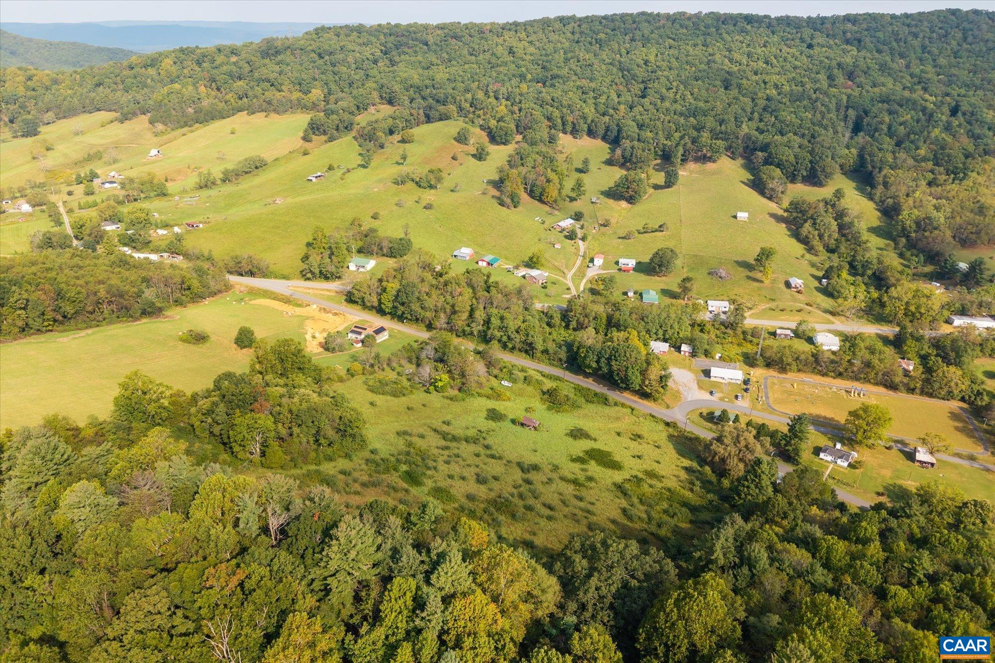 964 CRYSTAL SPRINGS DR, BLAND, Virginia 24315, 5 Bedrooms Bedrooms, ,2 BathroomsBathrooms,Residential,14,964 CRYSTAL SPRINGS DR,682373 MLS # 682373 964 CRYSTAL SPRINGS DR, BLAND, Virginia 24315, 5 Bedrooms Bedrooms, ,2 BathroomsBathrooms,Residential,14,964 CRYSTAL SPRINGS DR,682373 MLS # 682373