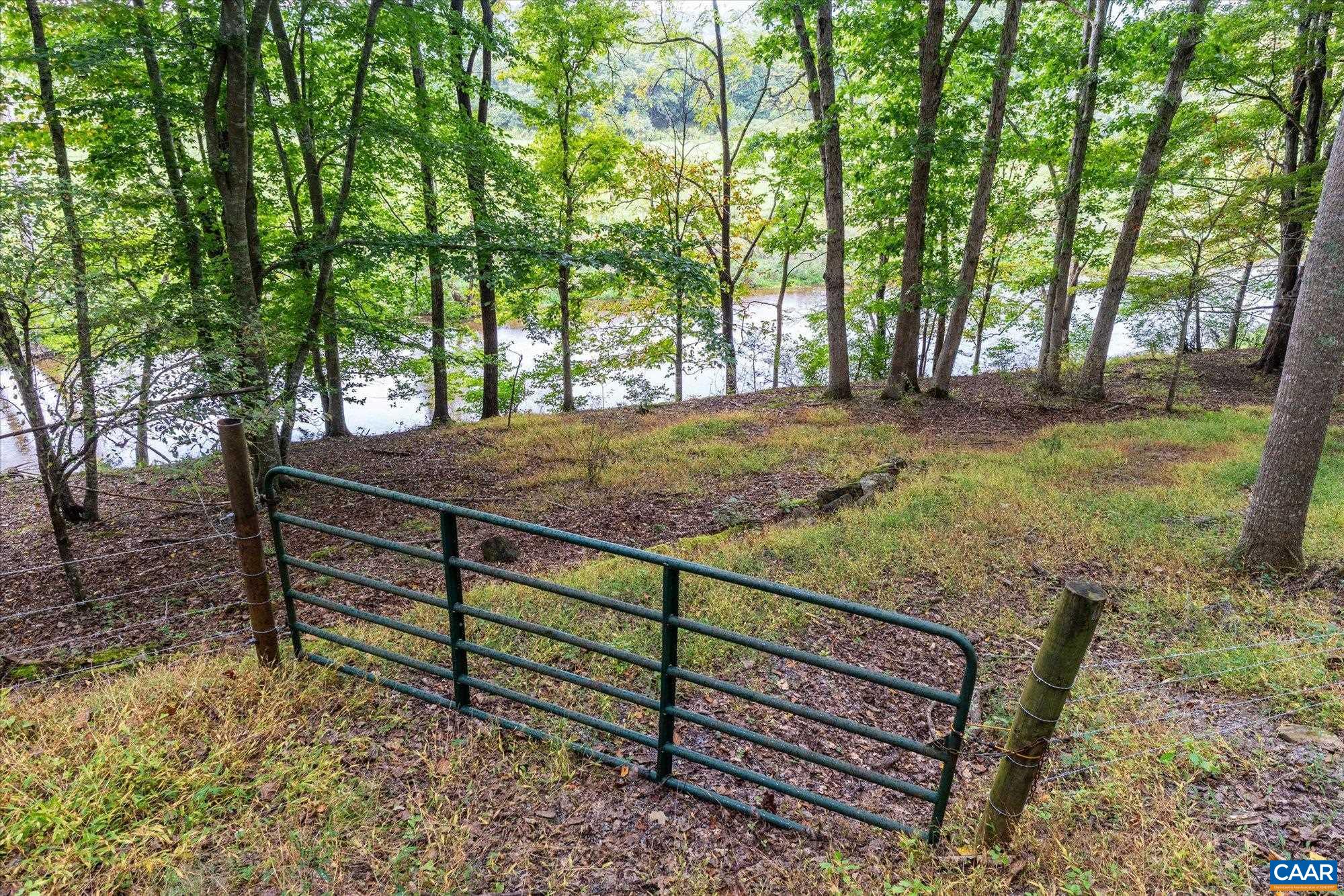 964 CRYSTAL SPRINGS DR, BLAND, Virginia 24315, 5 Bedrooms Bedrooms, ,2 BathroomsBathrooms,Residential,14,964 CRYSTAL SPRINGS DR,682373 MLS # 682373 964 CRYSTAL SPRINGS DR, BLAND, Virginia 24315, 5 Bedrooms Bedrooms, ,2 BathroomsBathrooms,Residential,14,964 CRYSTAL SPRINGS DR,682373 MLS # 682373