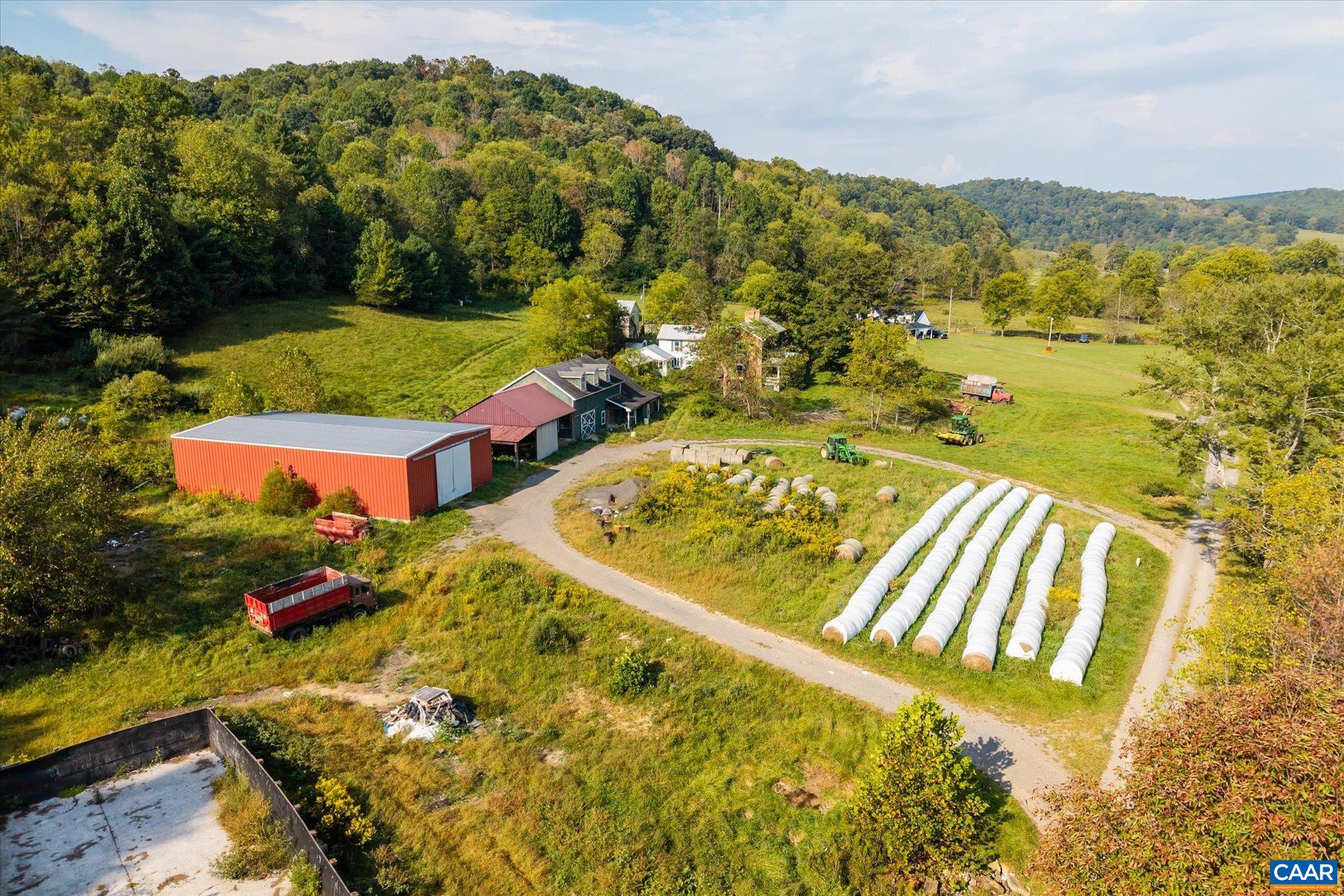 964 CRYSTAL SPRINGS DR, BLAND, Virginia 24315, 5 Bedrooms Bedrooms, ,2 BathroomsBathrooms,Residential,14,964 CRYSTAL SPRINGS DR,682373 MLS # 682373 964 CRYSTAL SPRINGS DR, BLAND, Virginia 24315, 5 Bedrooms Bedrooms, ,2 BathroomsBathrooms,Residential,14,964 CRYSTAL SPRINGS DR,682373 MLS # 682373