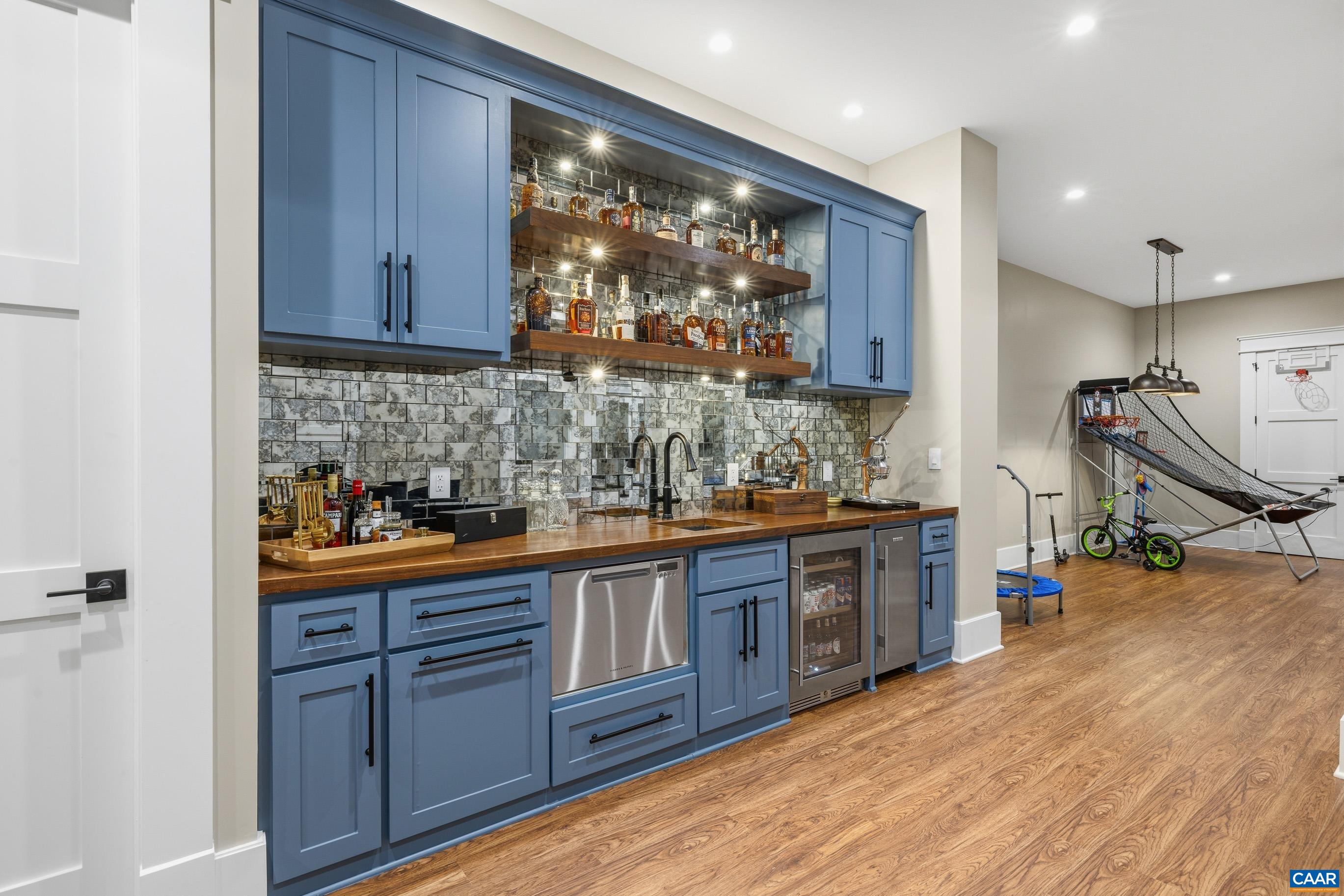 2098 GOODLING RD, NORTH GARDEN, Virginia 22959, 6 Bedrooms Bedrooms, ,7 BathroomsBathrooms,Residential,14,2098 GOODLING RD,682321 MLS # 682321 2098 GOODLING RD, NORTH GARDEN, Virginia 22959, 6 Bedrooms Bedrooms, ,7 BathroomsBathrooms,Residential,14,2098 GOODLING RD,682321 MLS # 682321