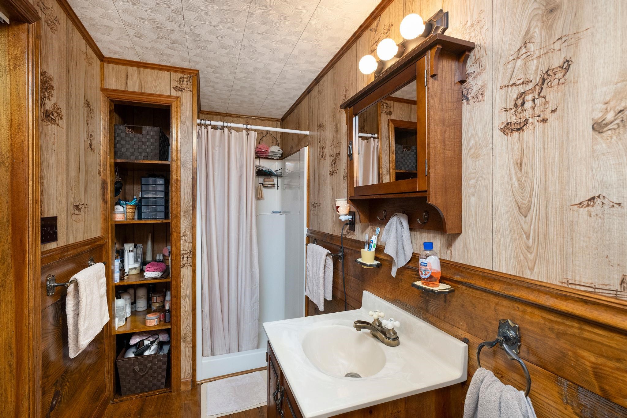 115 MELODY LN, VESUVIUS, Virginia 24483, 3 Bedrooms Bedrooms, ,3 BathroomsBathrooms,Residential,14,115 MELODY LN,682356 MLS # 682356 115 MELODY LN, VESUVIUS, Virginia 24483, 3 Bedrooms Bedrooms, ,3 BathroomsBathrooms,Residential,14,115 MELODY LN,682356 MLS # 682356