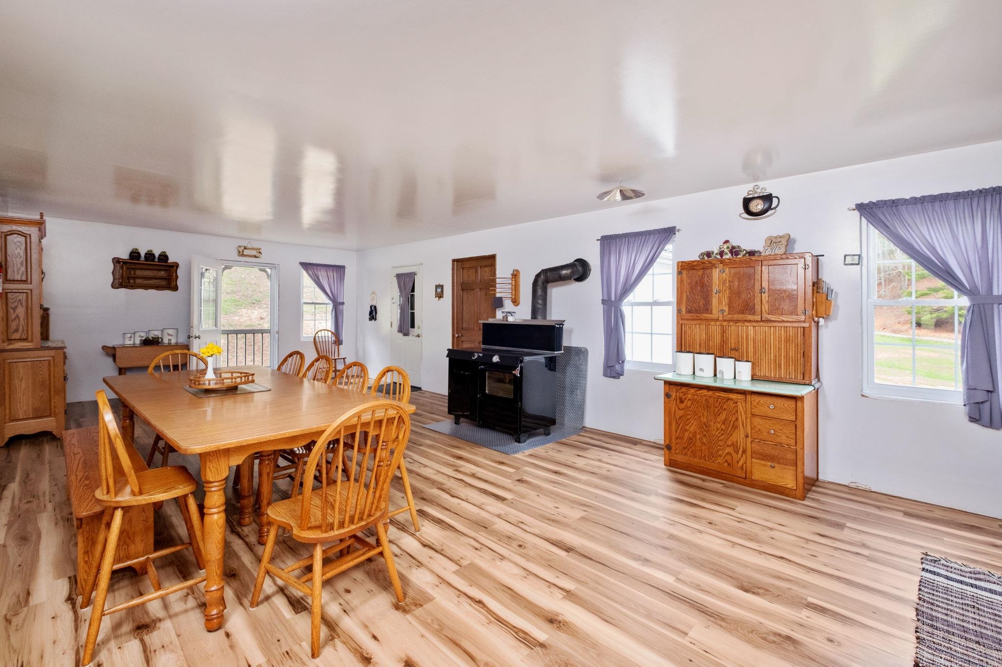 3356 JACKSON RIVER RD, MONTEREY, Virginia 24465, 3 Bedrooms Bedrooms, ,3 BathroomsBathrooms,Residential,14,3356 JACKSON RIVER RD,675365 MLS # 675365