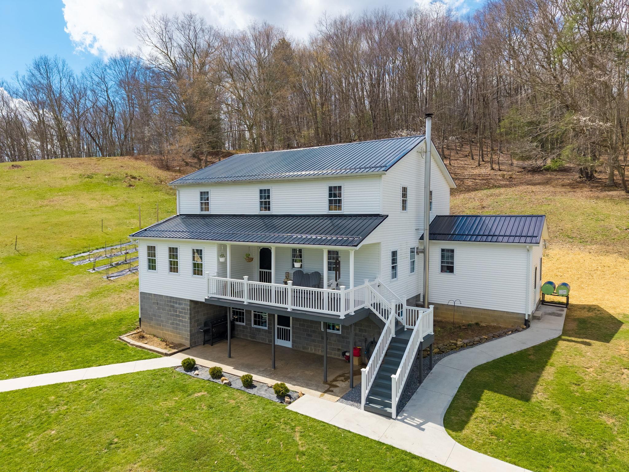3356 JACKSON RIVER RD, MONTEREY, Virginia 24465, 3 Bedrooms Bedrooms, ,3 BathroomsBathrooms,Residential,14,3356 JACKSON RIVER RD,675365 MLS # 675365