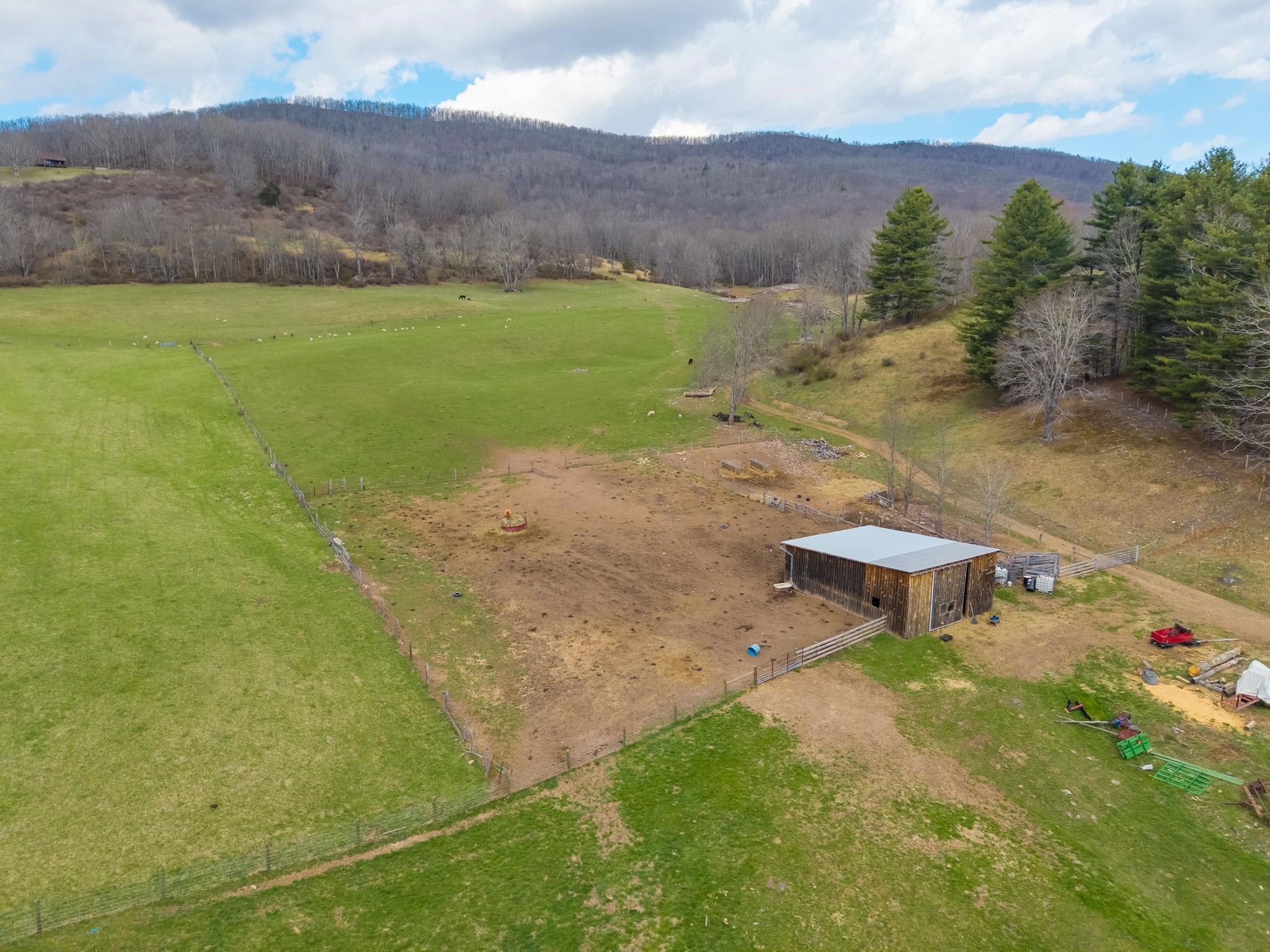 3356 JACKSON RIVER RD, MONTEREY, Virginia 24465, 3 Bedrooms Bedrooms, ,3 BathroomsBathrooms,Residential,14,3356 JACKSON RIVER RD,675365 MLS # 675365