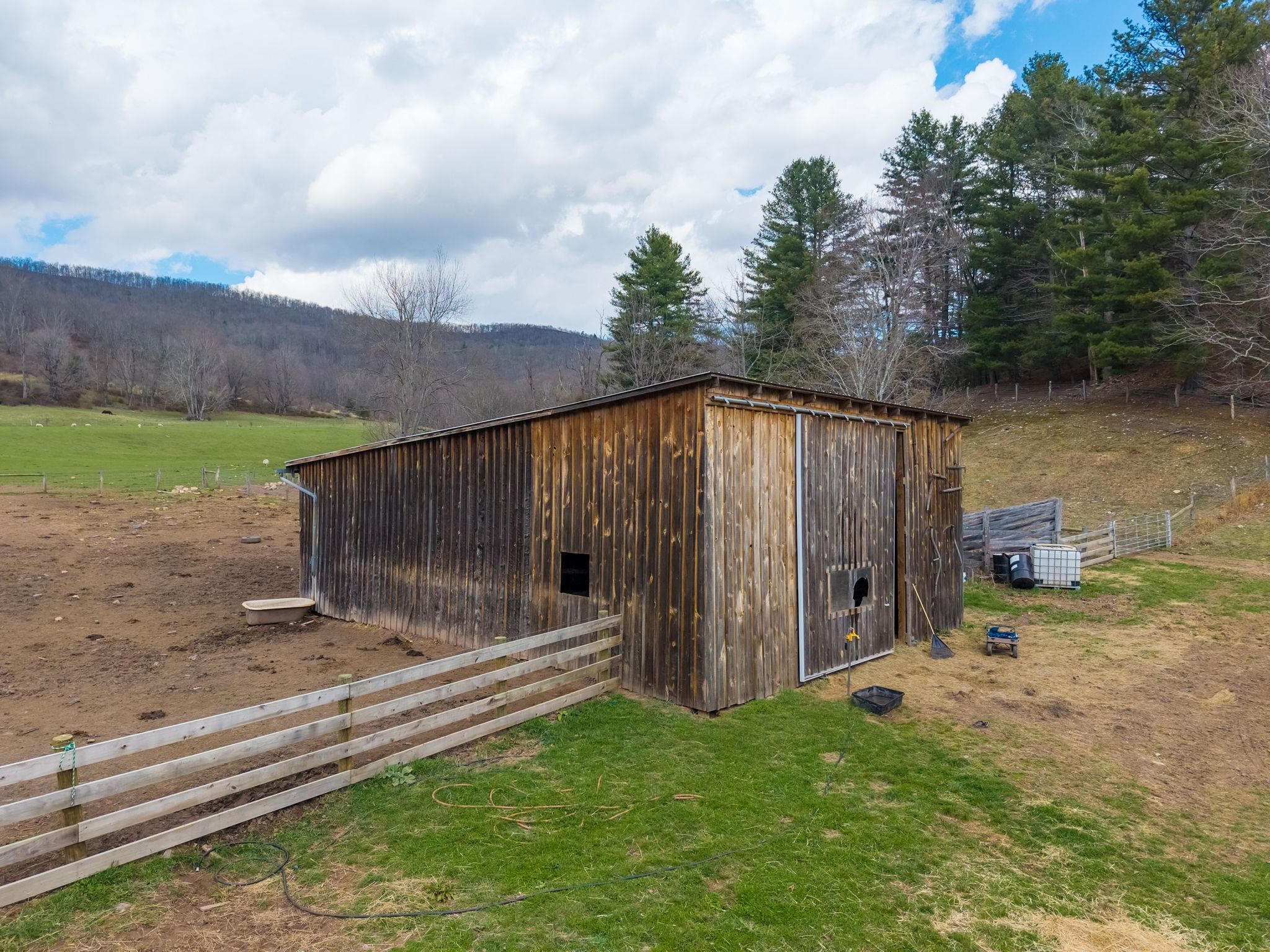 3356 JACKSON RIVER RD, MONTEREY, Virginia 24465, 3 Bedrooms Bedrooms, ,3 BathroomsBathrooms,Residential,14,3356 JACKSON RIVER RD,675365 MLS # 675365