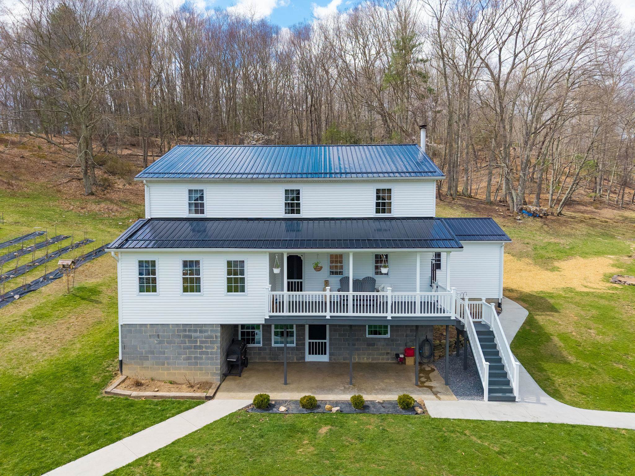 3356 JACKSON RIVER RD, MONTEREY, Virginia 24465, 3 Bedrooms Bedrooms, ,3 BathroomsBathrooms,Residential,14,3356 JACKSON RIVER RD,675365 MLS # 675365