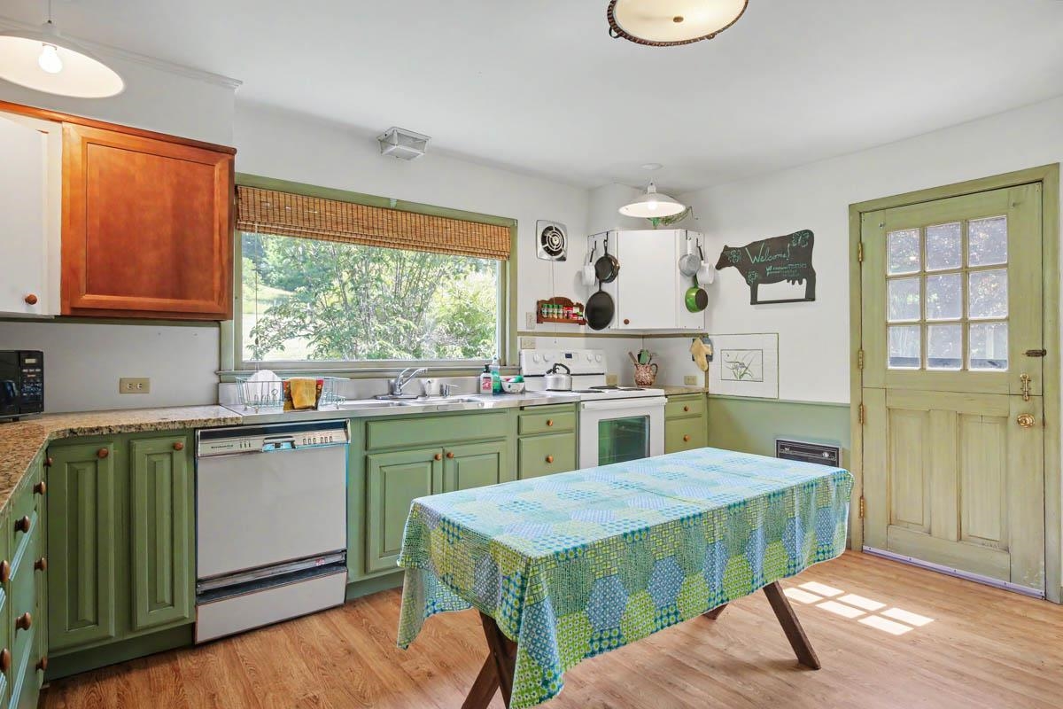 531 LOWLAND FARMS RD, HOT SPRINGS, Virginia 24445, 4 Bedrooms Bedrooms, ,3 BathroomsBathrooms,Residential,14,531 LOWLAND FARMS RD,679992 MLS # 679992