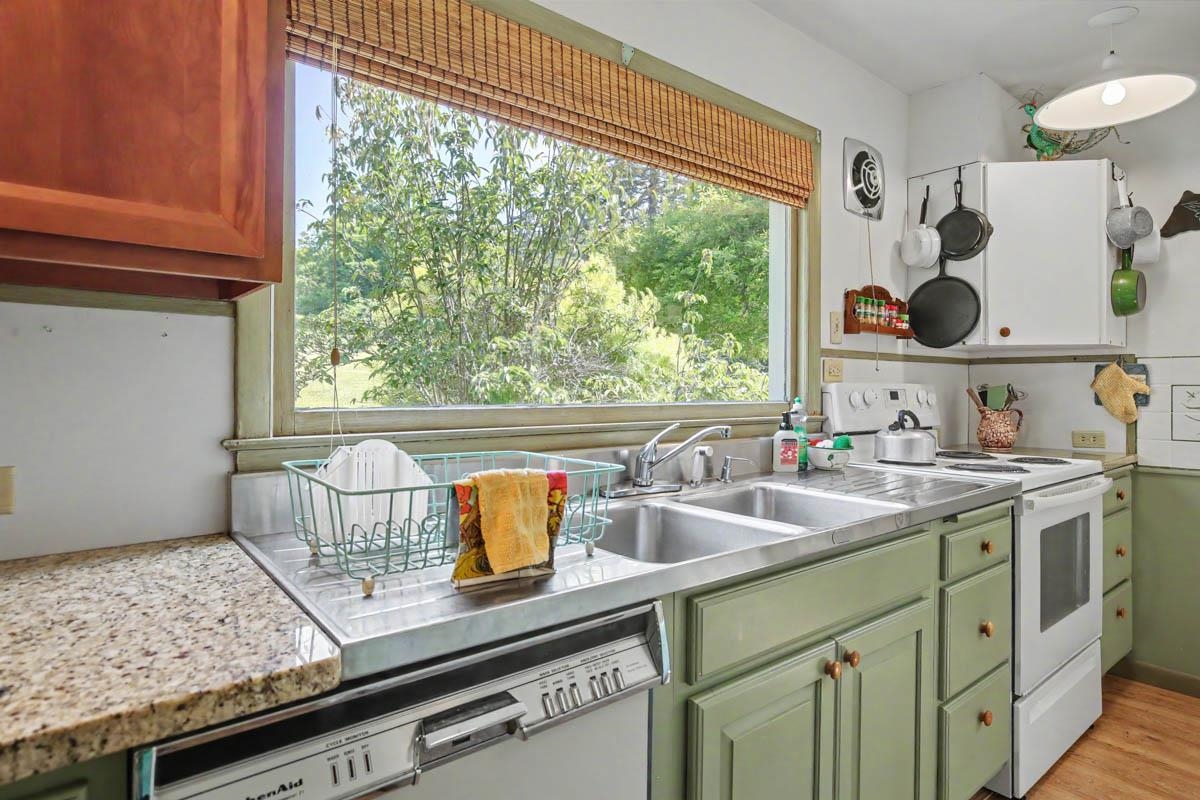 531 LOWLAND FARMS RD, HOT SPRINGS, Virginia 24445, 4 Bedrooms Bedrooms, ,3 BathroomsBathrooms,Residential,14,531 LOWLAND FARMS RD,679992 MLS # 679992