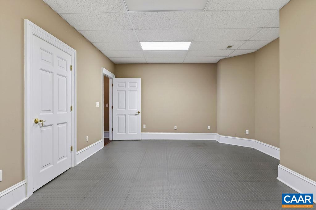 2611 BRYANT MOUNTAIN RD, ROSELAND, Virginia 22967, 3 Bedrooms Bedrooms, ,2 BathroomsBathrooms,Residential,14,2611 BRYANT MOUNTAIN RD,674507 MLS # 674507 2611 BRYANT MOUNTAIN RD, ROSELAND, Virginia 22967, 3 Bedrooms Bedrooms, ,2 BathroomsBathrooms,Residential,14,2611 BRYANT MOUNTAIN RD,674507 MLS # 674507
