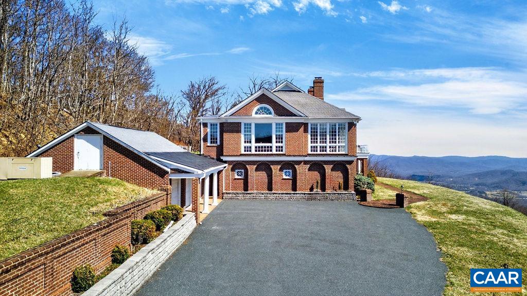 2611 BRYANT MOUNTAIN RD, ROSELAND, Virginia 22967, 3 Bedrooms Bedrooms, ,2 BathroomsBathrooms,Residential,14,2611 BRYANT MOUNTAIN RD,674507 MLS # 674507 2611 BRYANT MOUNTAIN RD, ROSELAND, Virginia 22967, 3 Bedrooms Bedrooms, ,2 BathroomsBathrooms,Residential,14,2611 BRYANT MOUNTAIN RD,674507 MLS # 674507