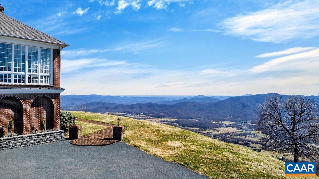2611 BRYANT MOUNTAIN RD, ROSELAND, Virginia 22967, 3 Bedrooms Bedrooms, ,2 BathroomsBathrooms,Residential,14,2611 BRYANT MOUNTAIN RD,674507 MLS # 674507 2611 BRYANT MOUNTAIN RD, ROSELAND, Virginia 22967, 3 Bedrooms Bedrooms, ,2 BathroomsBathrooms,Residential,14,2611 BRYANT MOUNTAIN RD,674507 MLS # 674507