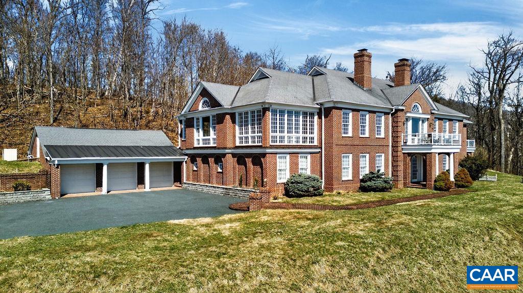 2611 BRYANT MOUNTAIN RD, ROSELAND, Virginia 22967, 3 Bedrooms Bedrooms, ,2 BathroomsBathrooms,Residential,14,2611 BRYANT MOUNTAIN RD,674507 MLS # 674507 2611 BRYANT MOUNTAIN RD, ROSELAND, Virginia 22967, 3 Bedrooms Bedrooms, ,2 BathroomsBathrooms,Residential,14,2611 BRYANT MOUNTAIN RD,674507 MLS # 674507