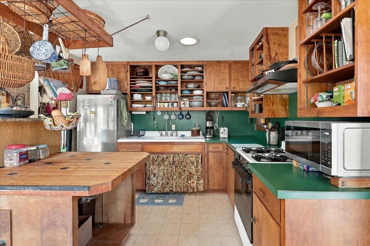 10375 GENOA RD, FULKS RUN, Virginia 22830, 1 Bedroom Bedrooms, ,2 BathroomsBathrooms,Residential,14,10375 GENOA RD,682680 MLS # 682680 10375 GENOA RD, FULKS RUN, Virginia 22830, 1 Bedroom Bedrooms, ,2 BathroomsBathrooms,Residential,14,10375 GENOA RD,682680 MLS # 682680
