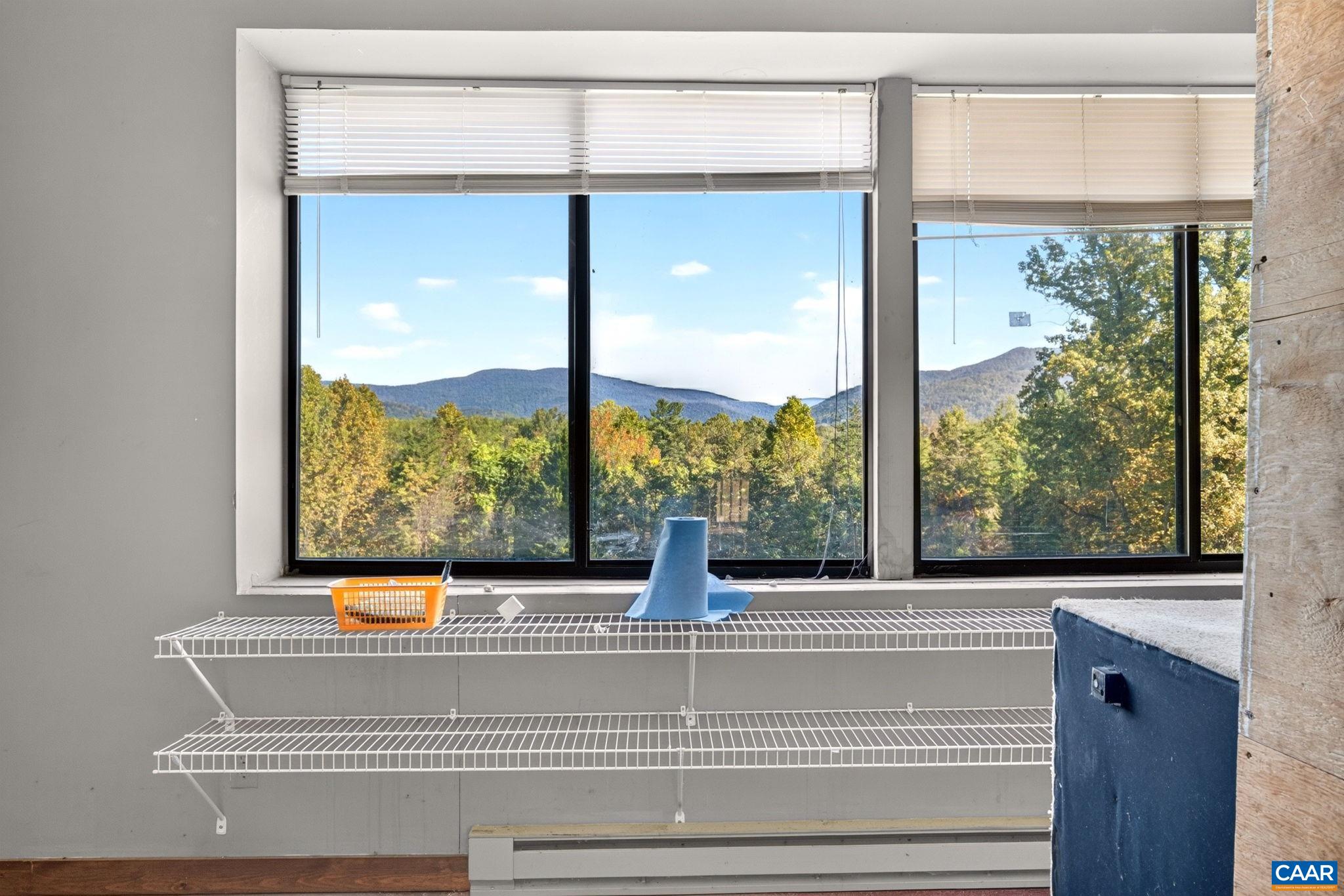 4235 SLAM GATE RD, CROZET, Virginia 22932, 4 Bedrooms Bedrooms, ,2 BathroomsBathrooms,Residential,14,4235 SLAM GATE RD,682700 MLS # 682700 4235 SLAM GATE RD, CROZET, Virginia 22932, 4 Bedrooms Bedrooms, ,2 BathroomsBathrooms,Residential,14,4235 SLAM GATE RD,682700 MLS # 682700