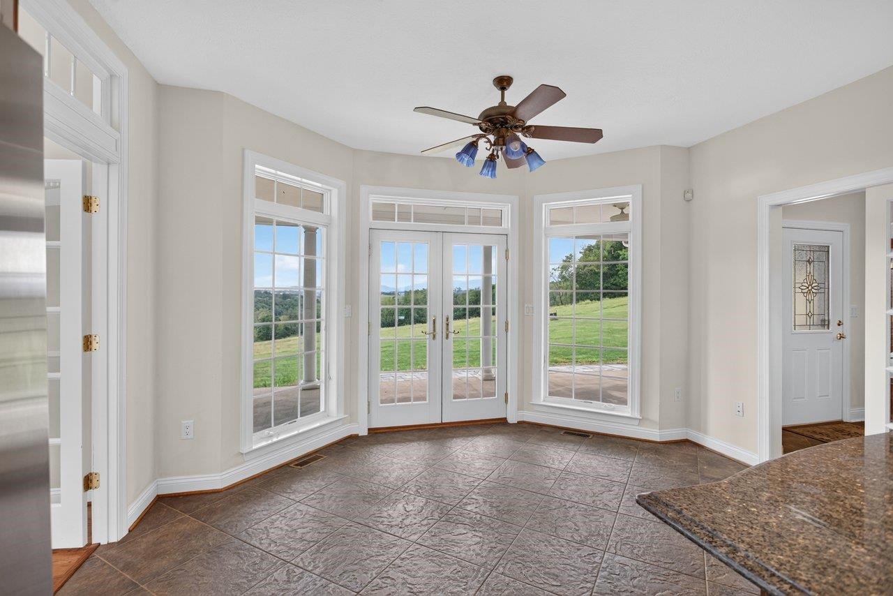 160 BIG VALLEY LN, MOUNT SOLON, Virginia 22843, 5 Bedrooms Bedrooms, ,4 BathroomsBathrooms,Residential,14,160 BIG VALLEY LN,682738 MLS # 682738 160 BIG VALLEY LN, MOUNT SOLON, Virginia 22843, 5 Bedrooms Bedrooms, ,4 BathroomsBathrooms,Residential,14,160 BIG VALLEY LN,682738 MLS # 682738
