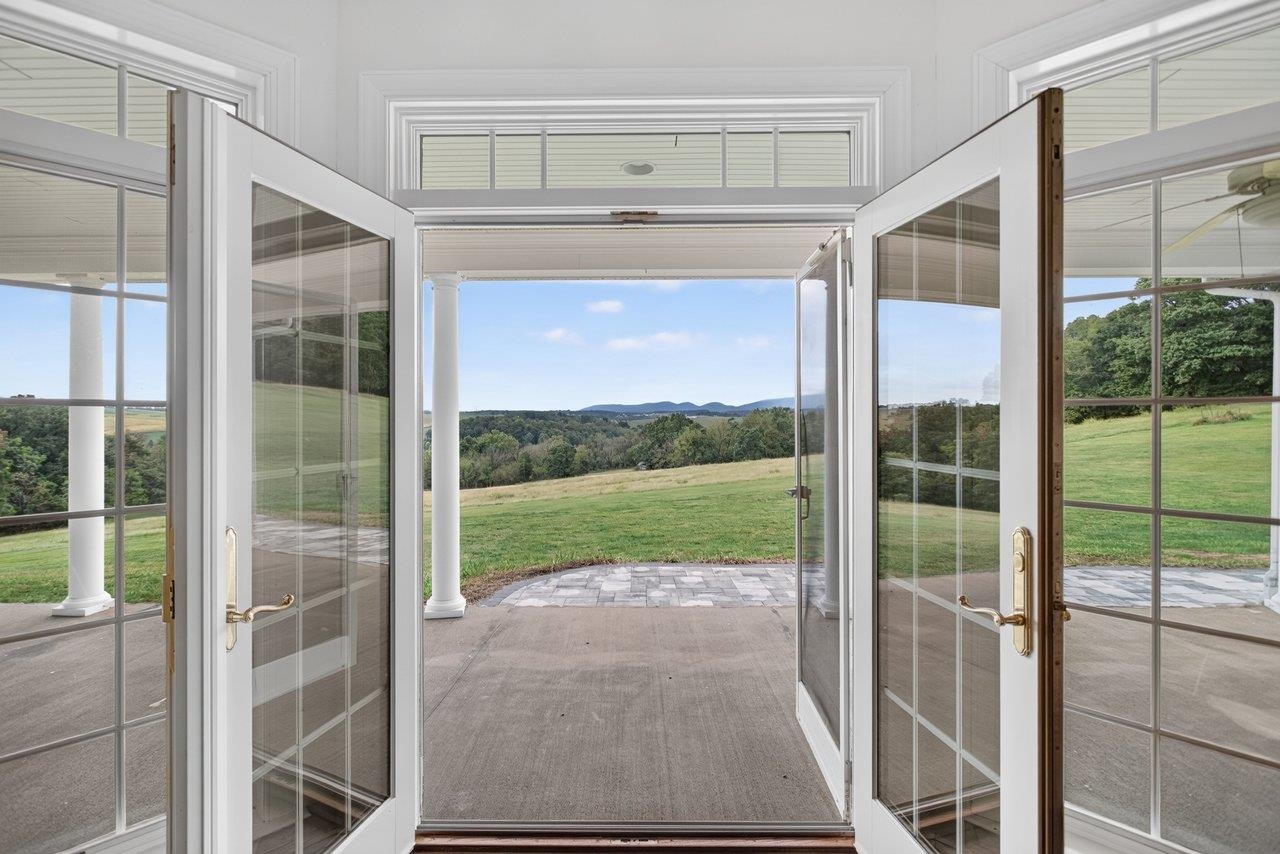160 BIG VALLEY LN, MOUNT SOLON, Virginia 22843, 5 Bedrooms Bedrooms, ,4 BathroomsBathrooms,Residential,14,160 BIG VALLEY LN,682738 MLS # 682738 160 BIG VALLEY LN, MOUNT SOLON, Virginia 22843, 5 Bedrooms Bedrooms, ,4 BathroomsBathrooms,Residential,14,160 BIG VALLEY LN,682738 MLS # 682738