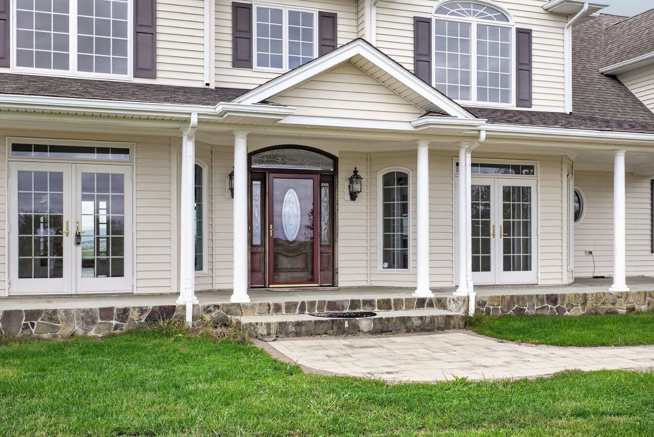 160 BIG VALLEY LN, MOUNT SOLON, Virginia 22843, 5 Bedrooms Bedrooms, ,4 BathroomsBathrooms,Residential,14,160 BIG VALLEY LN,682738 MLS # 682738 160 BIG VALLEY LN, MOUNT SOLON, Virginia 22843, 5 Bedrooms Bedrooms, ,4 BathroomsBathrooms,Residential,14,160 BIG VALLEY LN,682738 MLS # 682738
