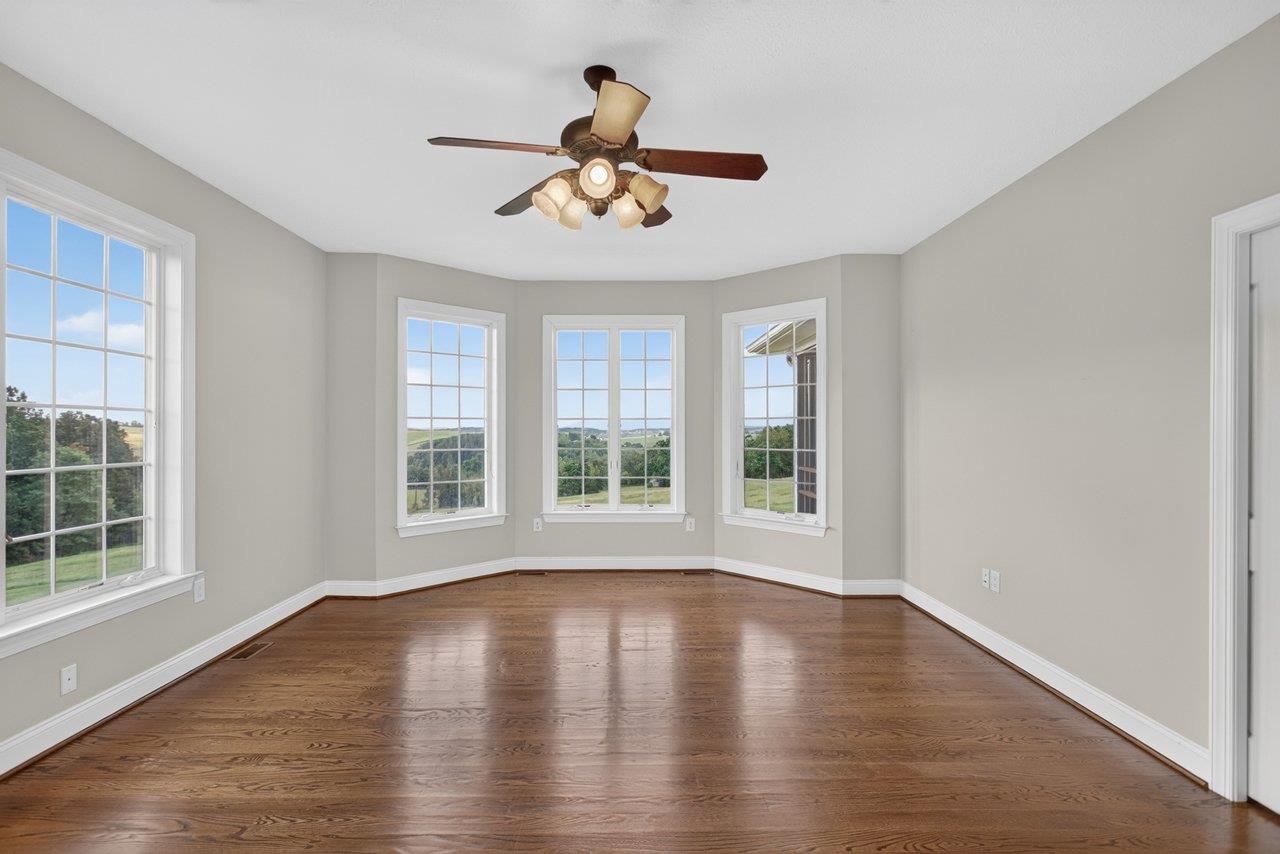 160 BIG VALLEY LN, MOUNT SOLON, Virginia 22843, 5 Bedrooms Bedrooms, ,4 BathroomsBathrooms,Residential,14,160 BIG VALLEY LN,682738 MLS # 682738 160 BIG VALLEY LN, MOUNT SOLON, Virginia 22843, 5 Bedrooms Bedrooms, ,4 BathroomsBathrooms,Residential,14,160 BIG VALLEY LN,682738 MLS # 682738