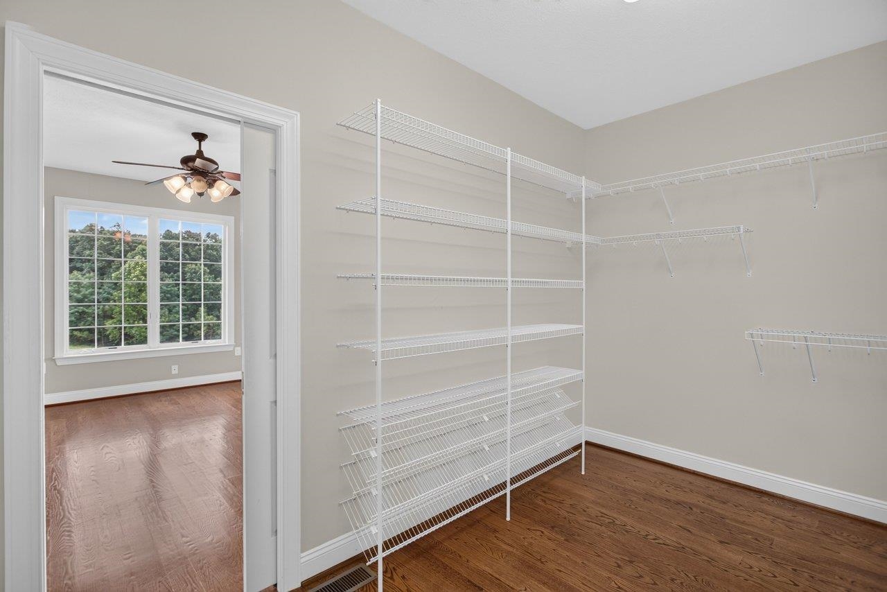 160 BIG VALLEY LN, MOUNT SOLON, Virginia 22843, 5 Bedrooms Bedrooms, ,4 BathroomsBathrooms,Residential,14,160 BIG VALLEY LN,682738 MLS # 682738 160 BIG VALLEY LN, MOUNT SOLON, Virginia 22843, 5 Bedrooms Bedrooms, ,4 BathroomsBathrooms,Residential,14,160 BIG VALLEY LN,682738 MLS # 682738