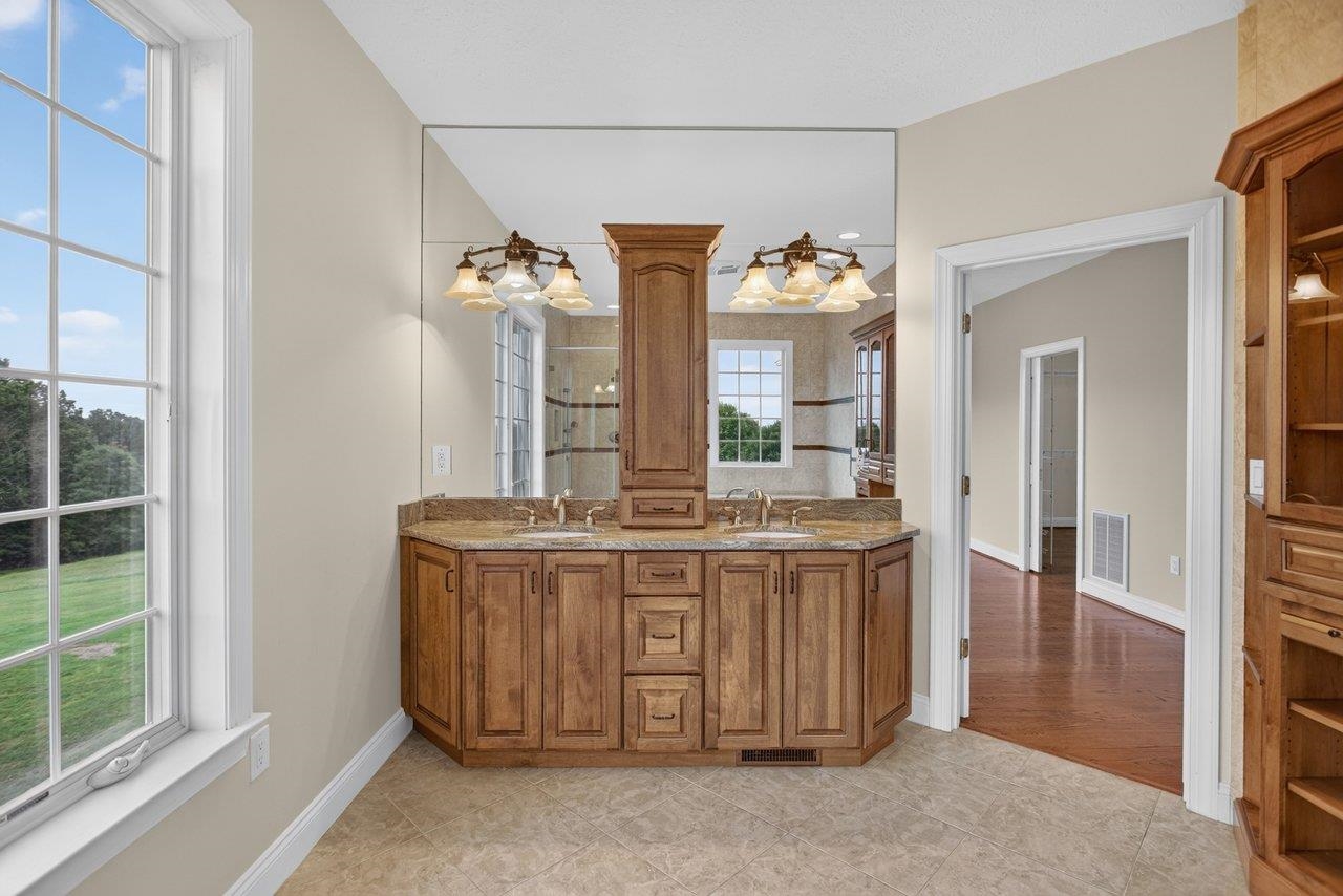 160 BIG VALLEY LN, MOUNT SOLON, Virginia 22843, 5 Bedrooms Bedrooms, ,4 BathroomsBathrooms,Residential,14,160 BIG VALLEY LN,682738 MLS # 682738 160 BIG VALLEY LN, MOUNT SOLON, Virginia 22843, 5 Bedrooms Bedrooms, ,4 BathroomsBathrooms,Residential,14,160 BIG VALLEY LN,682738 MLS # 682738