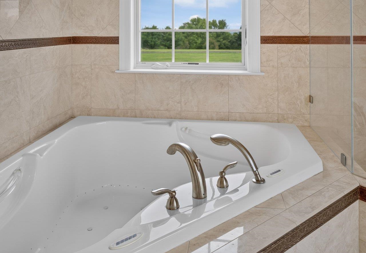 160 BIG VALLEY LN, MOUNT SOLON, Virginia 22843, 5 Bedrooms Bedrooms, ,4 BathroomsBathrooms,Residential,14,160 BIG VALLEY LN,682738 MLS # 682738 160 BIG VALLEY LN, MOUNT SOLON, Virginia 22843, 5 Bedrooms Bedrooms, ,4 BathroomsBathrooms,Residential,14,160 BIG VALLEY LN,682738 MLS # 682738