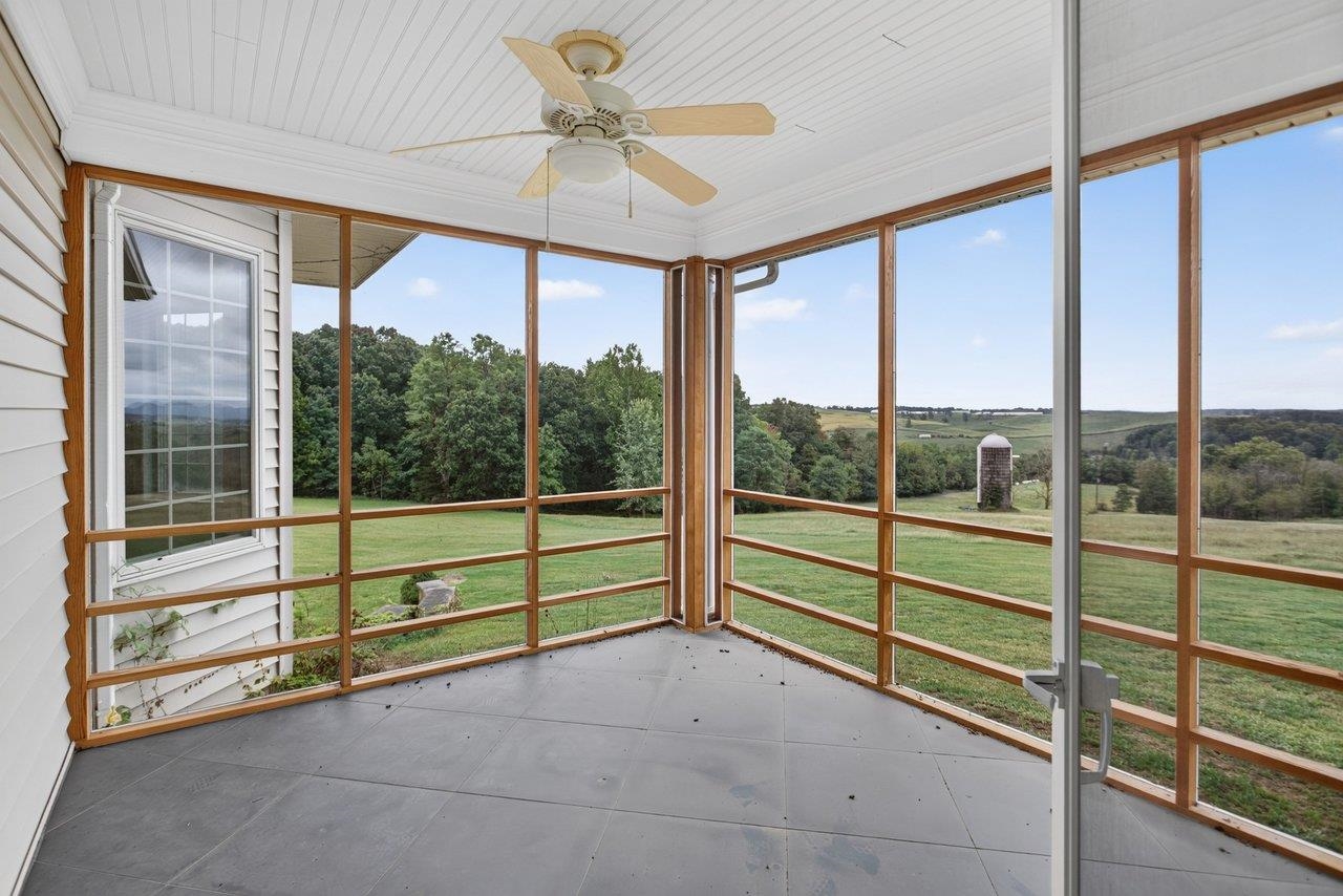 160 BIG VALLEY LN, MOUNT SOLON, Virginia 22843, 5 Bedrooms Bedrooms, ,4 BathroomsBathrooms,Residential,14,160 BIG VALLEY LN,682738 MLS # 682738 160 BIG VALLEY LN, MOUNT SOLON, Virginia 22843, 5 Bedrooms Bedrooms, ,4 BathroomsBathrooms,Residential,14,160 BIG VALLEY LN,682738 MLS # 682738