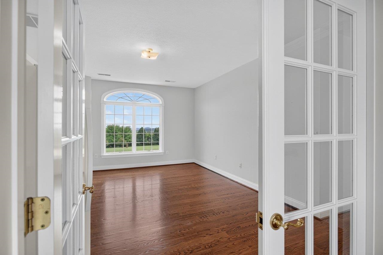 160 BIG VALLEY LN, MOUNT SOLON, Virginia 22843, 5 Bedrooms Bedrooms, ,4 BathroomsBathrooms,Residential,14,160 BIG VALLEY LN,682738 MLS # 682738 160 BIG VALLEY LN, MOUNT SOLON, Virginia 22843, 5 Bedrooms Bedrooms, ,4 BathroomsBathrooms,Residential,14,160 BIG VALLEY LN,682738 MLS # 682738