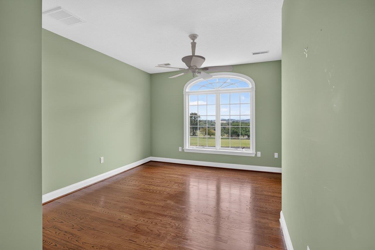 160 BIG VALLEY LN, MOUNT SOLON, Virginia 22843, 5 Bedrooms Bedrooms, ,4 BathroomsBathrooms,Residential,14,160 BIG VALLEY LN,682738 MLS # 682738 160 BIG VALLEY LN, MOUNT SOLON, Virginia 22843, 5 Bedrooms Bedrooms, ,4 BathroomsBathrooms,Residential,14,160 BIG VALLEY LN,682738 MLS # 682738