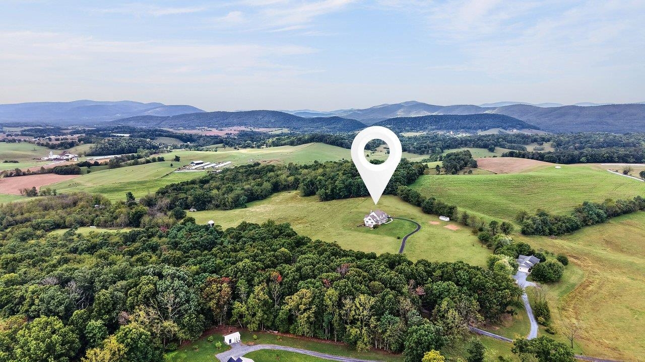 160 BIG VALLEY LN, MOUNT SOLON, Virginia 22843, 5 Bedrooms Bedrooms, ,4 BathroomsBathrooms,Residential,14,160 BIG VALLEY LN,682738 MLS # 682738 160 BIG VALLEY LN, MOUNT SOLON, Virginia 22843, 5 Bedrooms Bedrooms, ,4 BathroomsBathrooms,Residential,14,160 BIG VALLEY LN,682738 MLS # 682738