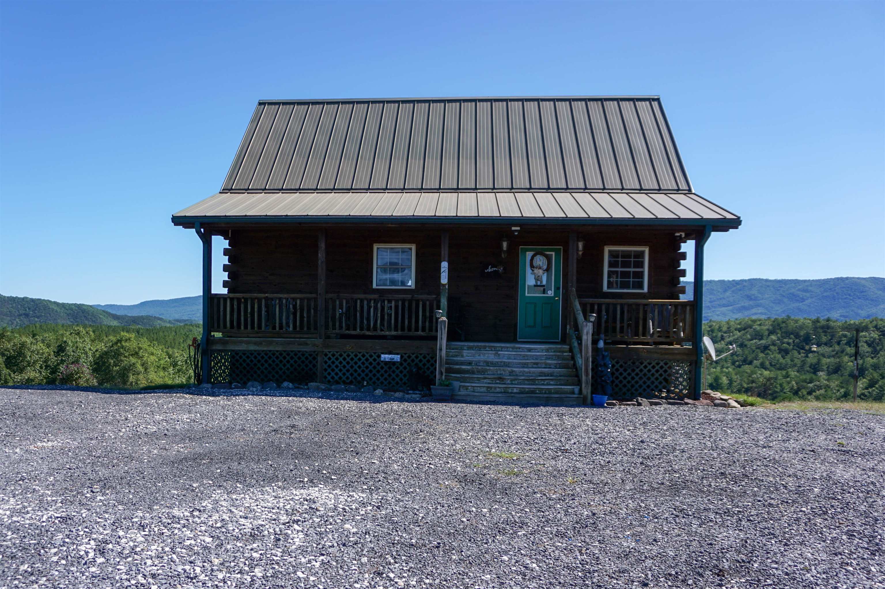 1475 OVERLOOK WAY, CLIFTON FORGE, Virginia 24422, 2 Bedrooms Bedrooms, ,3 BathroomsBathrooms,Residential,14,1475 OVERLOOK WAY,682770 MLS # 682770