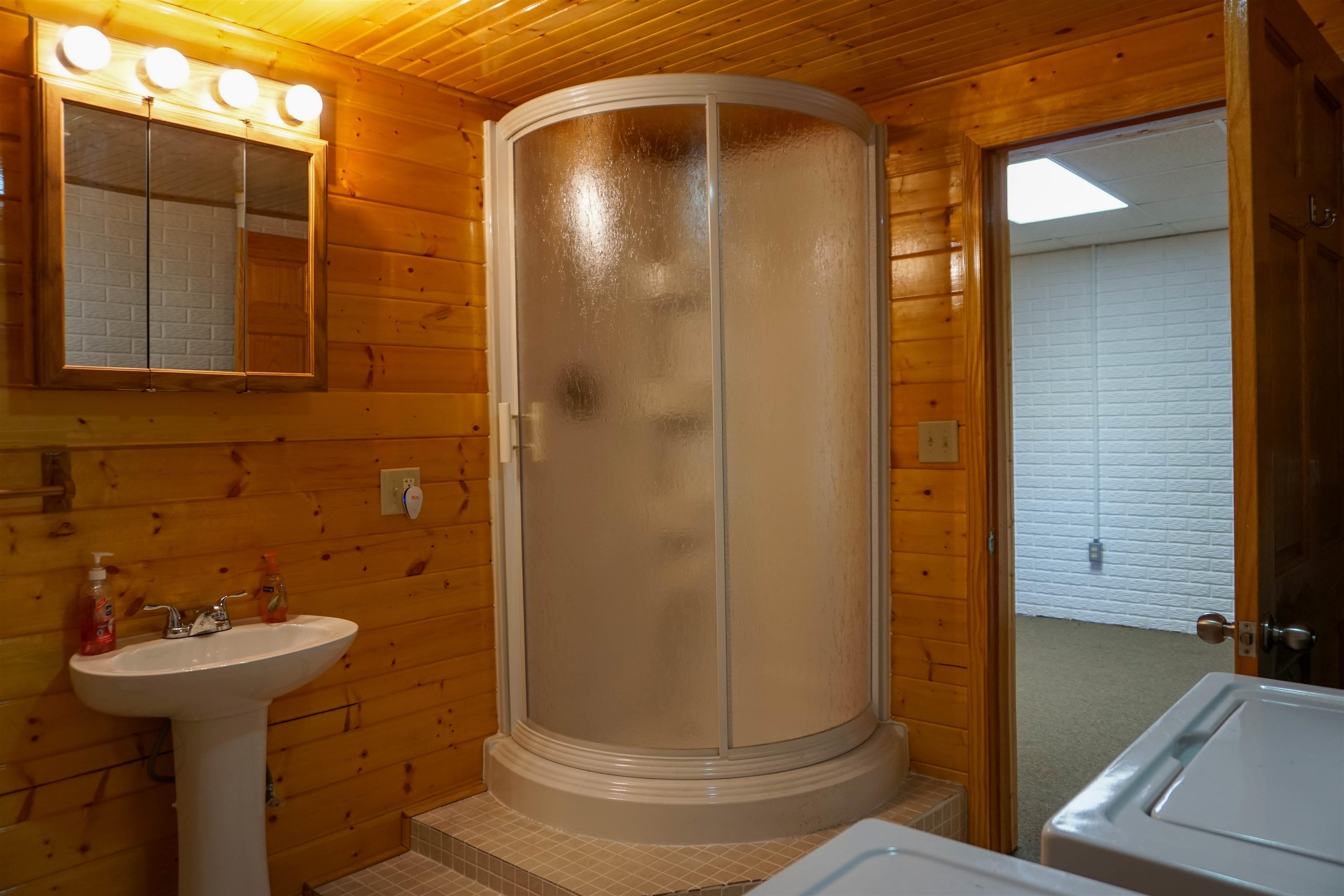 1475 OVERLOOK WAY, CLIFTON FORGE, Virginia 24422, 2 Bedrooms Bedrooms, ,3 BathroomsBathrooms,Residential,14,1475 OVERLOOK WAY,682770 MLS # 682770