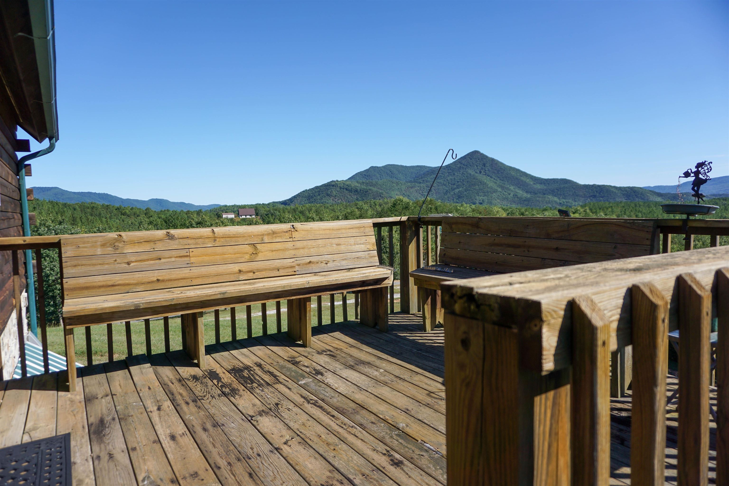1475 OVERLOOK WAY, CLIFTON FORGE, Virginia 24422, 2 Bedrooms Bedrooms, ,3 BathroomsBathrooms,Residential,14,1475 OVERLOOK WAY,682770 MLS # 682770