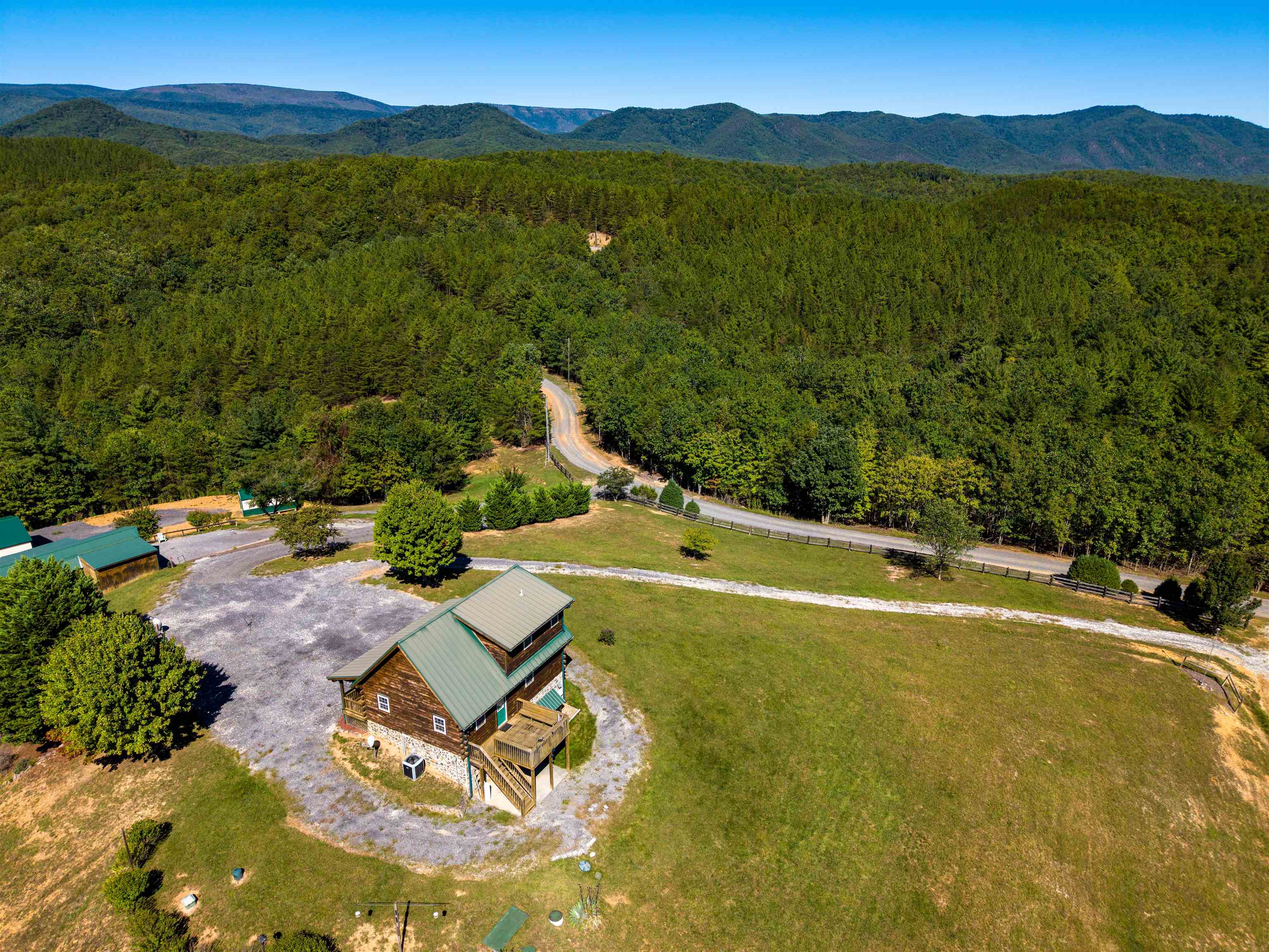 1475 OVERLOOK WAY, CLIFTON FORGE, Virginia 24422, 2 Bedrooms Bedrooms, ,3 BathroomsBathrooms,Residential,14,1475 OVERLOOK WAY,682770 MLS # 682770