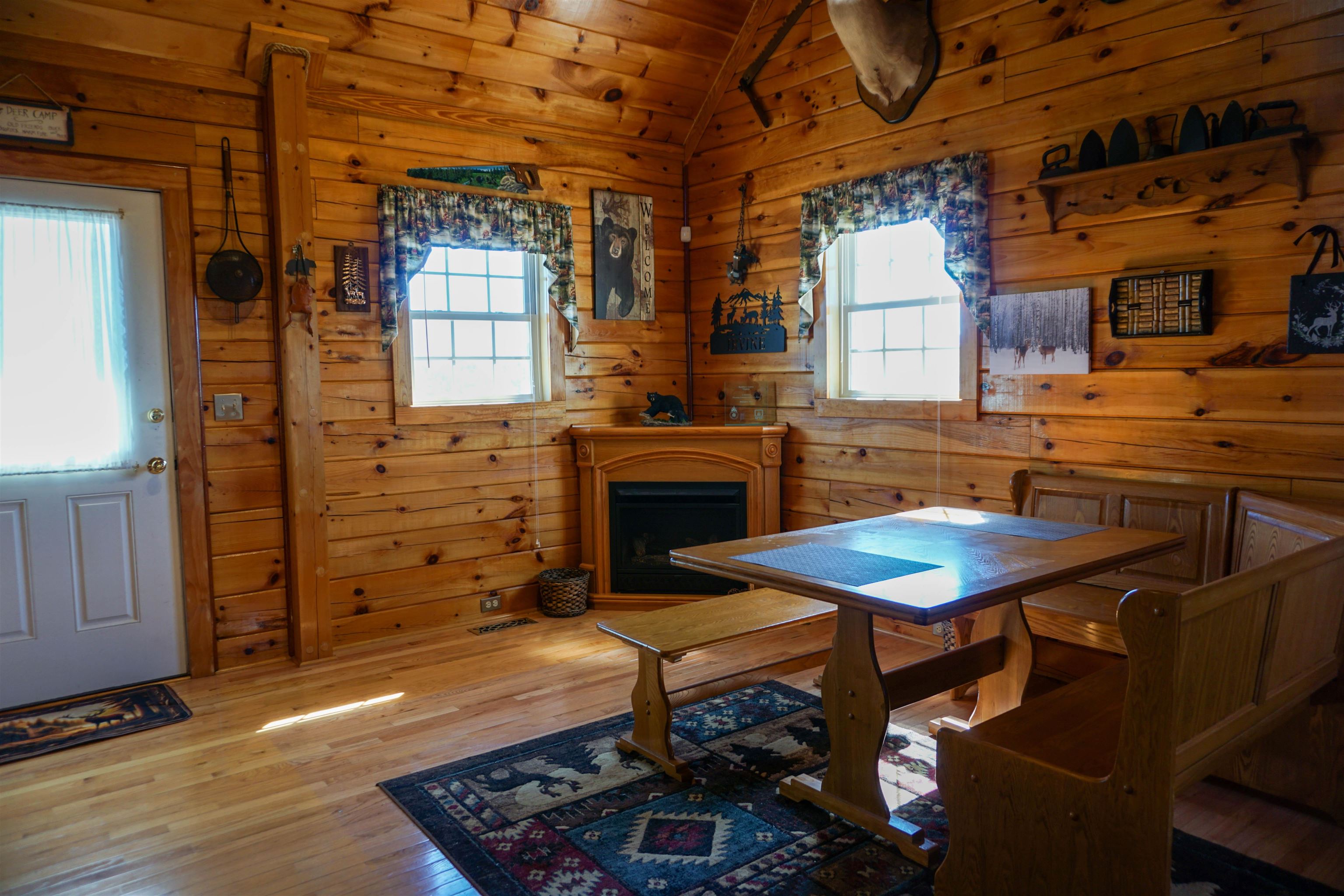 1475 OVERLOOK WAY, CLIFTON FORGE, Virginia 24422, 2 Bedrooms Bedrooms, ,3 BathroomsBathrooms,Residential,14,1475 OVERLOOK WAY,682770 MLS # 682770