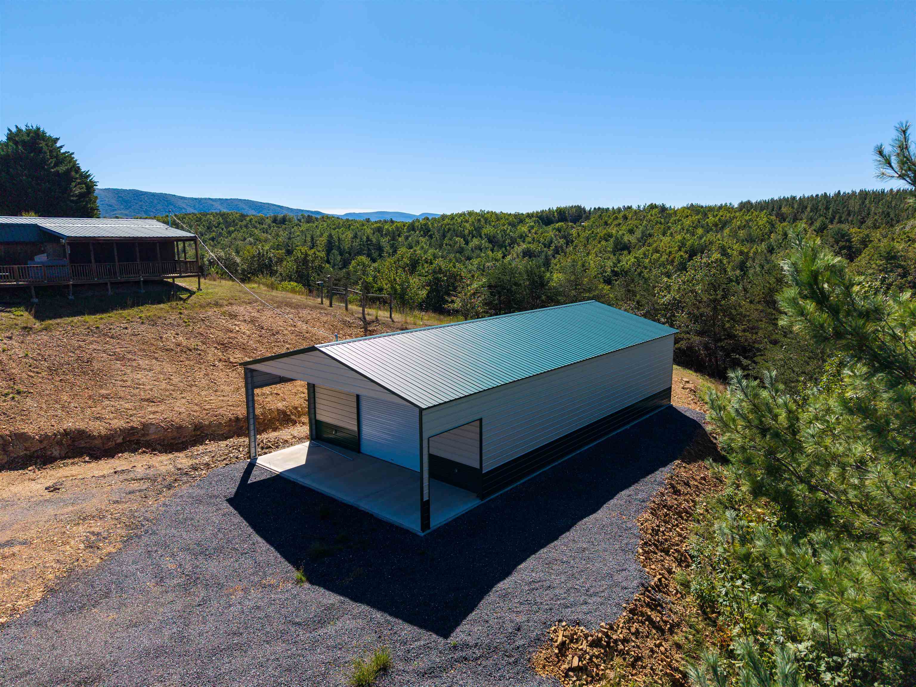 1475 OVERLOOK WAY, CLIFTON FORGE, Virginia 24422, 2 Bedrooms Bedrooms, ,3 BathroomsBathrooms,Residential,14,1475 OVERLOOK WAY,682770 MLS # 682770