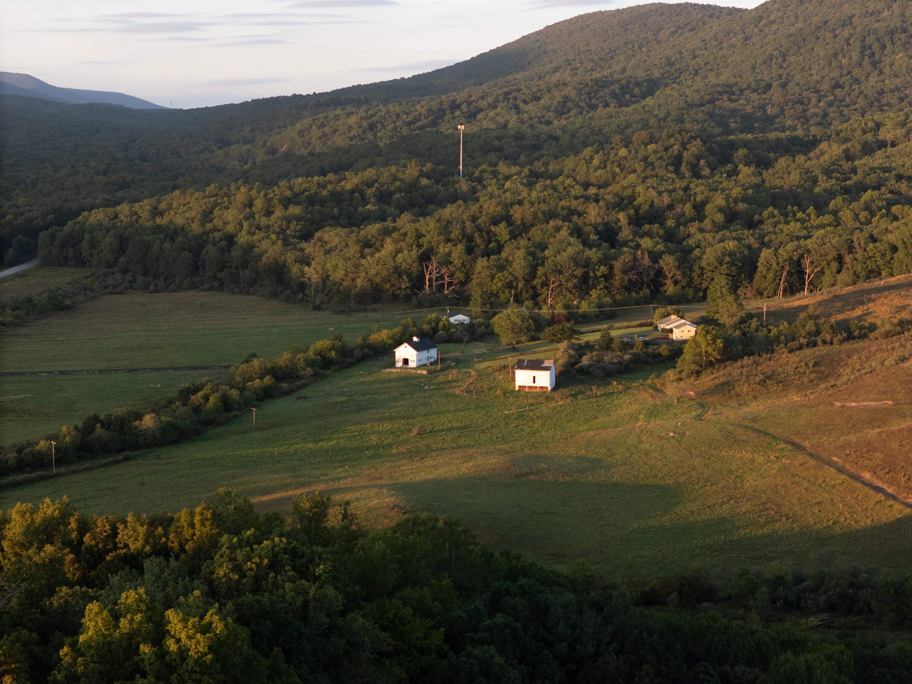 2276 LITTLE CALF PASTURE HWY, SWOOPE, Virginia 24479, 5 Bedrooms Bedrooms, ,3 BathroomsBathrooms,Residential,14,2276 LITTLE CALF PASTURE HWY,682794 MLS # 682794