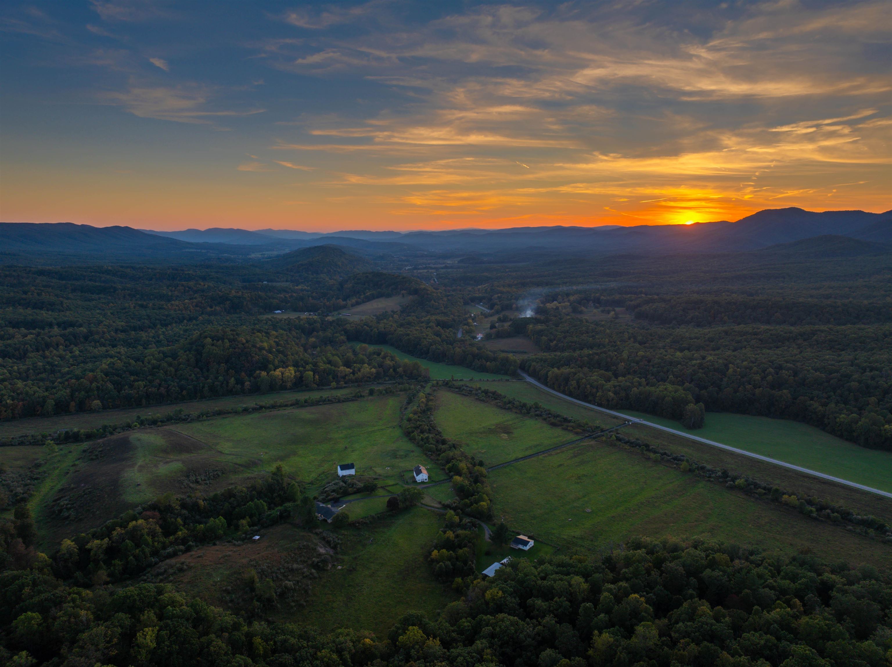 2276 LITTLE CALF PASTURE HWY, SWOOPE, Virginia 24479, 5 Bedrooms Bedrooms, ,3 BathroomsBathrooms,Residential,14,2276 LITTLE CALF PASTURE HWY,682794 MLS # 682794