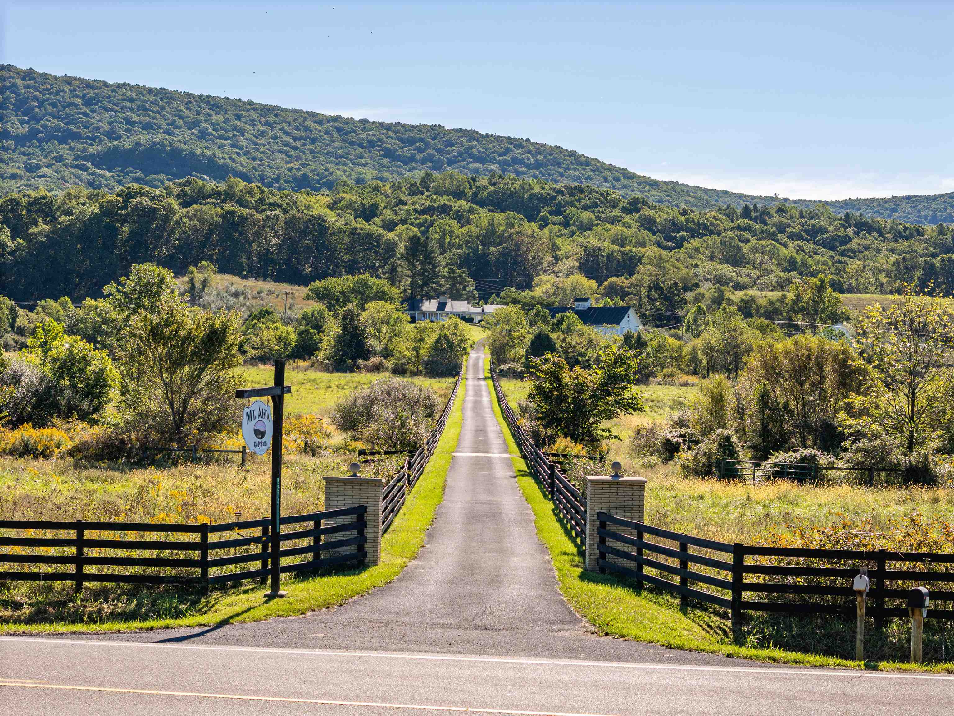 2276 LITTLE CALF PASTURE HWY, SWOOPE, Virginia 24479, 5 Bedrooms Bedrooms, ,3 BathroomsBathrooms,Residential,14,2276 LITTLE CALF PASTURE HWY,682794 MLS # 682794